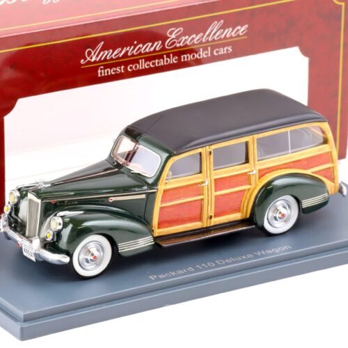 1:43 American Excellence NEO Packard 110 Deluxe Wagon green/ black 1941