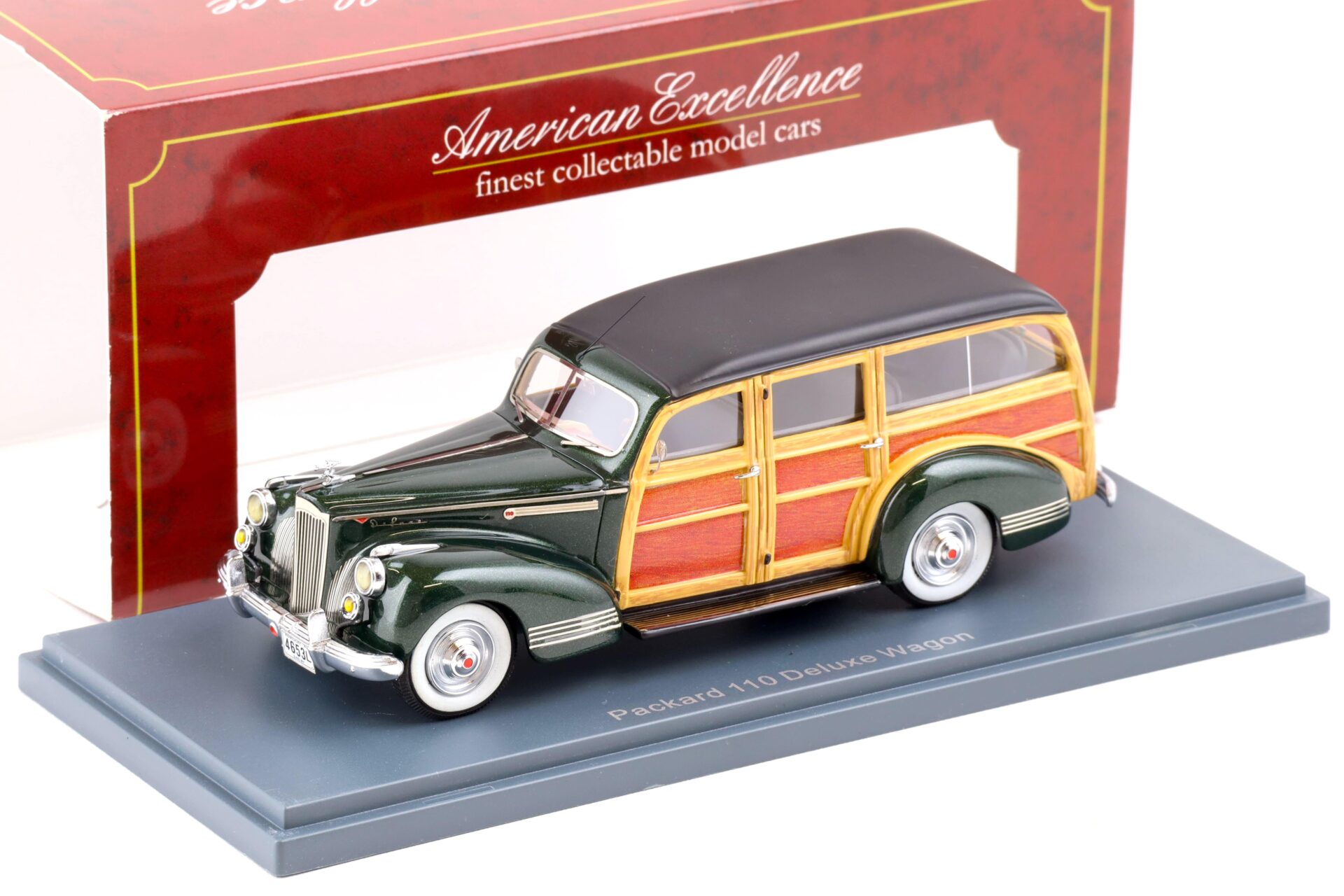 ID 85284 orig 1.jpg 1:43 American Excellence NEO Packard 110 Deluxe Wagon green/ black 1941