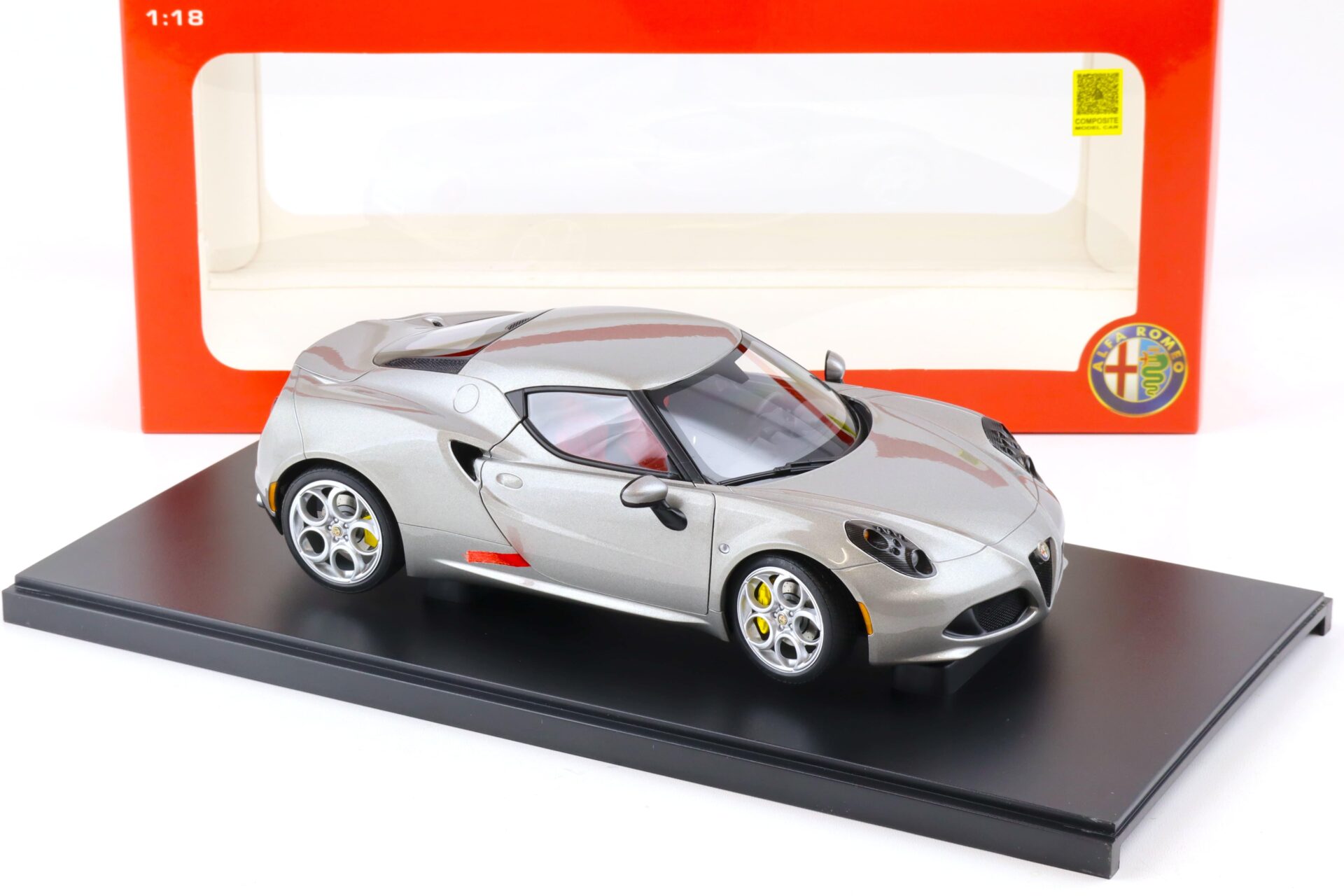 1:18 AUTOart Alfa Romeo 4C Coupe metallic grey 2013