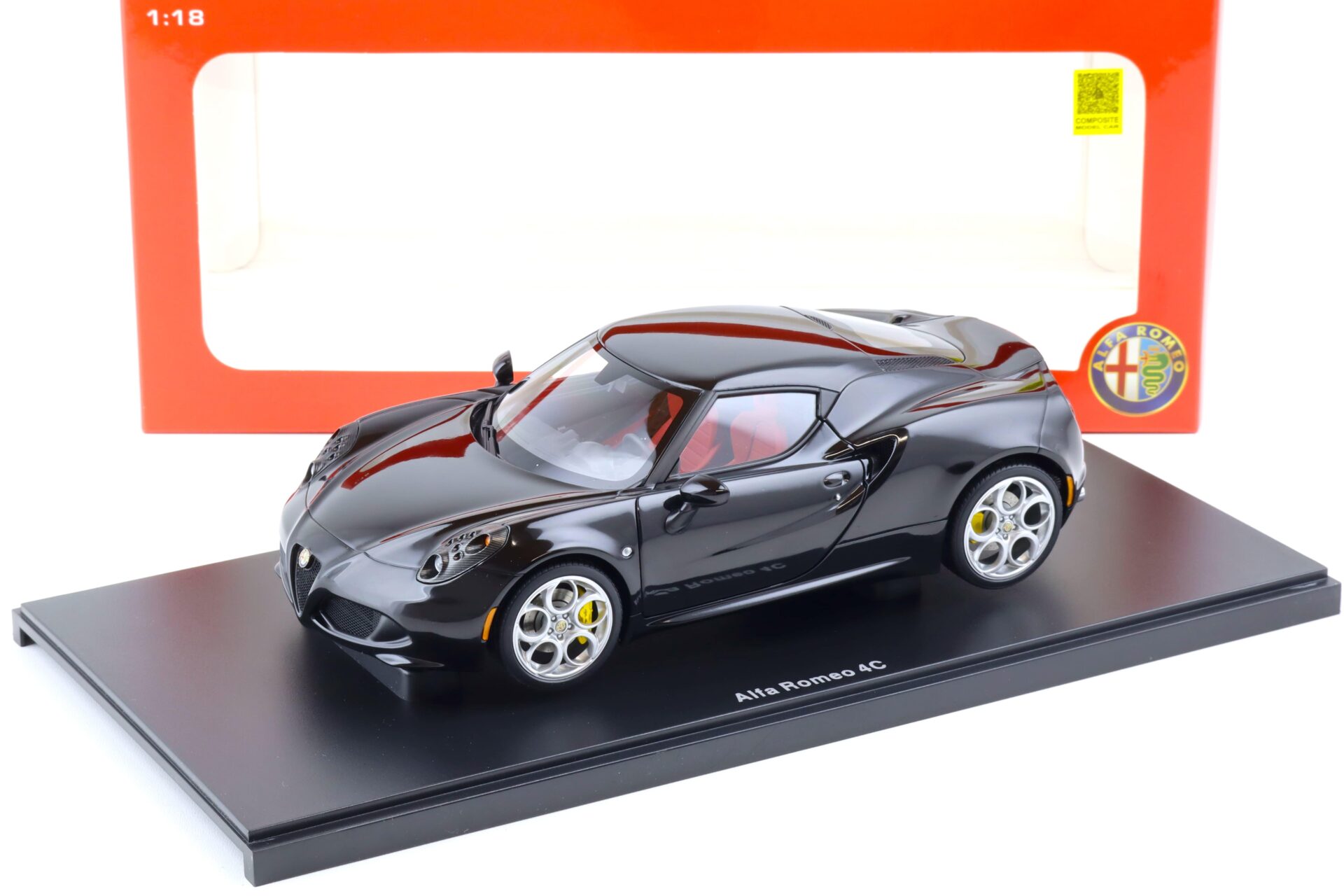 ID 85306 orig 1.jpg 1:18 AUTOart Alfa Romeo 4C Coupe Gloss black 2013