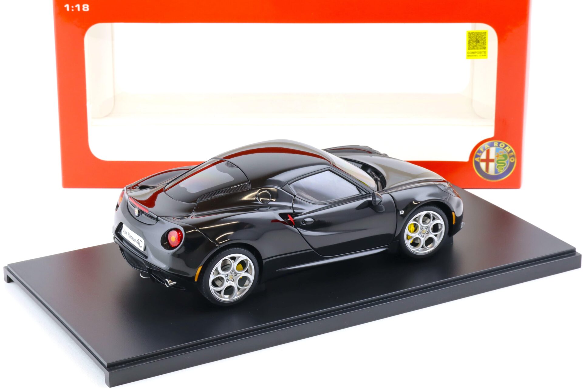 1:18 AUTOart Alfa Romeo 4C Coupe Gloss black 2013