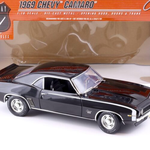 1:18 Highway61 Chevrolet Camaro SS 396 Coupe 1969 black/ white stripe