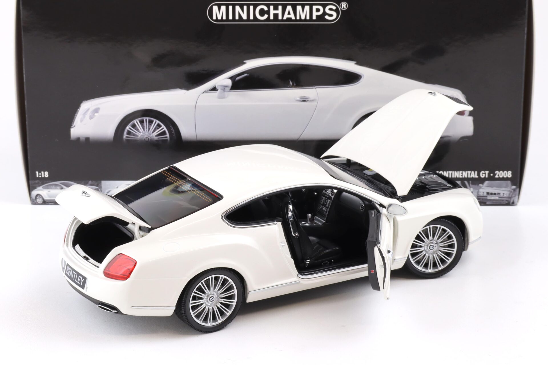 1:18 Minichamps Bentley Continental GT 2008 white
