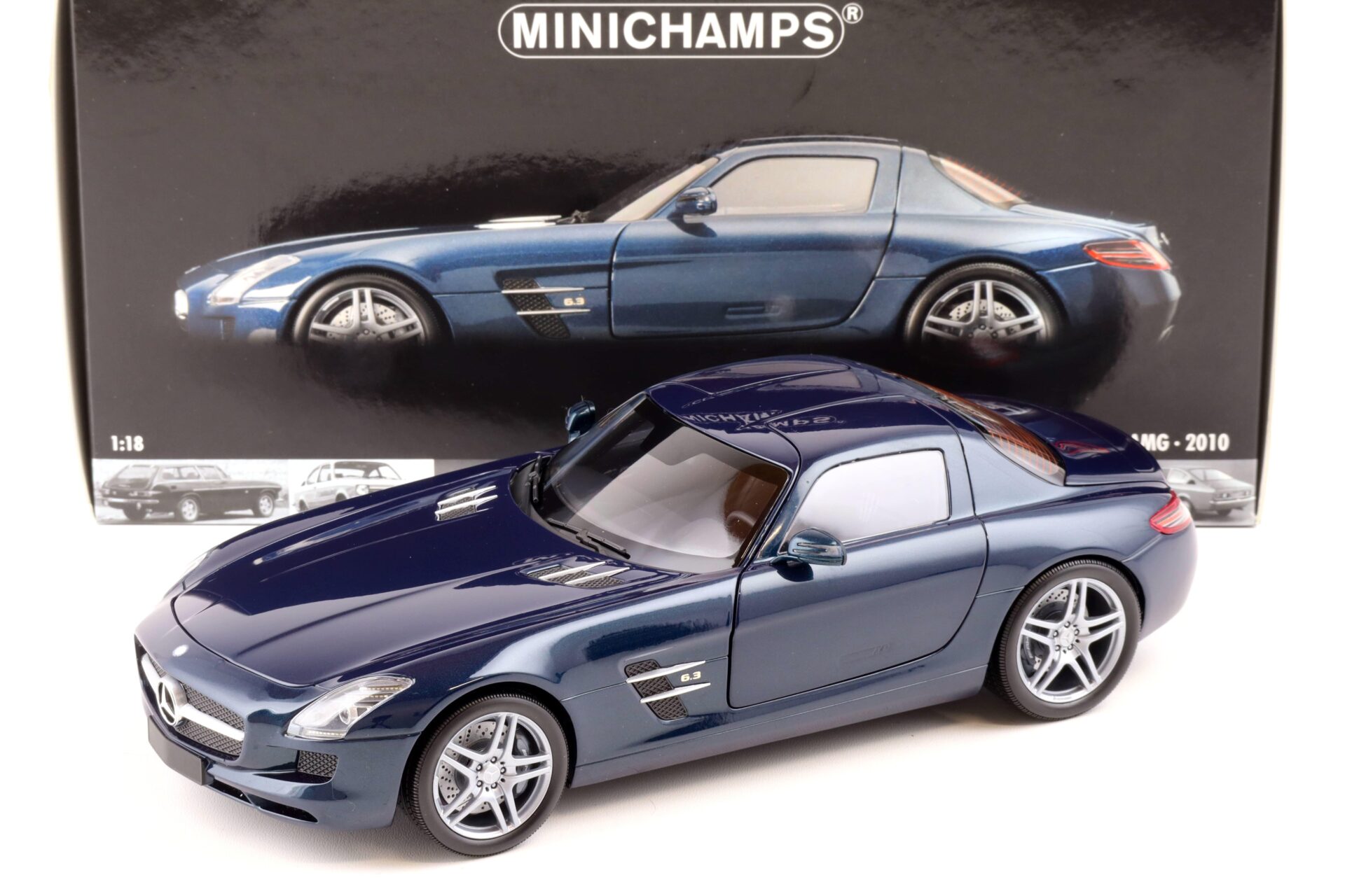 1:18 Minichamps Mercedes SLS AMG Coupe 2010 blue metallic