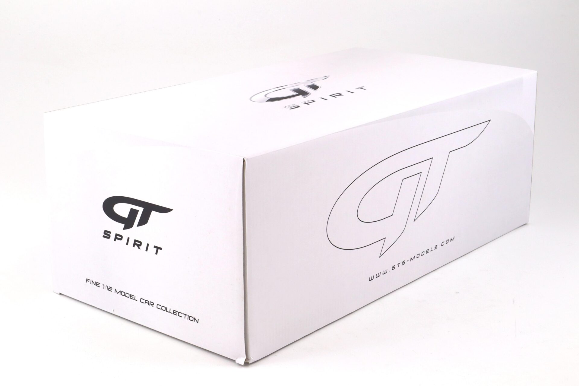 1:12 GT Spirit ZM084 Porsche 918 Spyder Weissach Package matt black Martini Livery