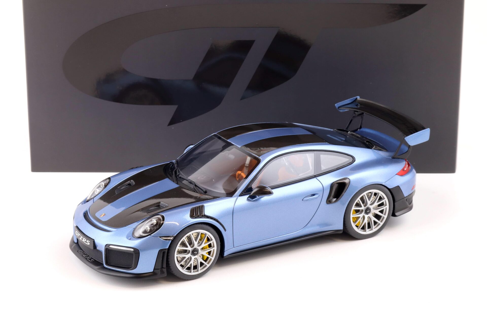 ID 85611 orig.jpg 1:18 GT Spirit GT429 Porsche 911 (991.2) GT2 RS Coupe 2021 Gemini blue metallic