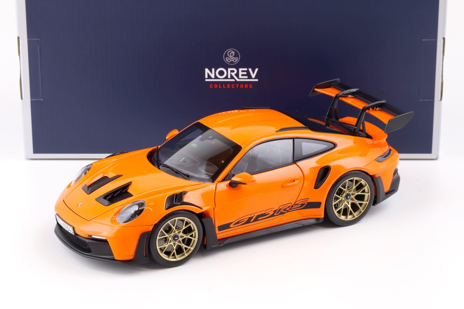 ID 85653 orig.jpg 1:18 Norev Porsche 911 (992) GT3 RS Coupe 2022 Gulf orange 187360