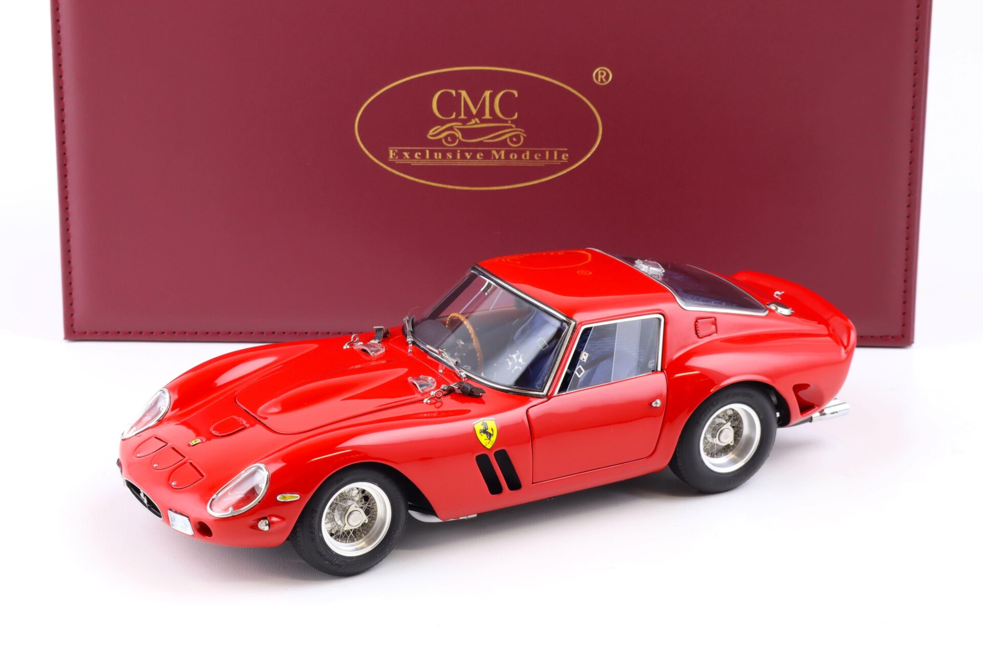 1:18 CMC Ferrari 250 GTO RHD 1963/64 London Motor Show Ron Fry red M-256