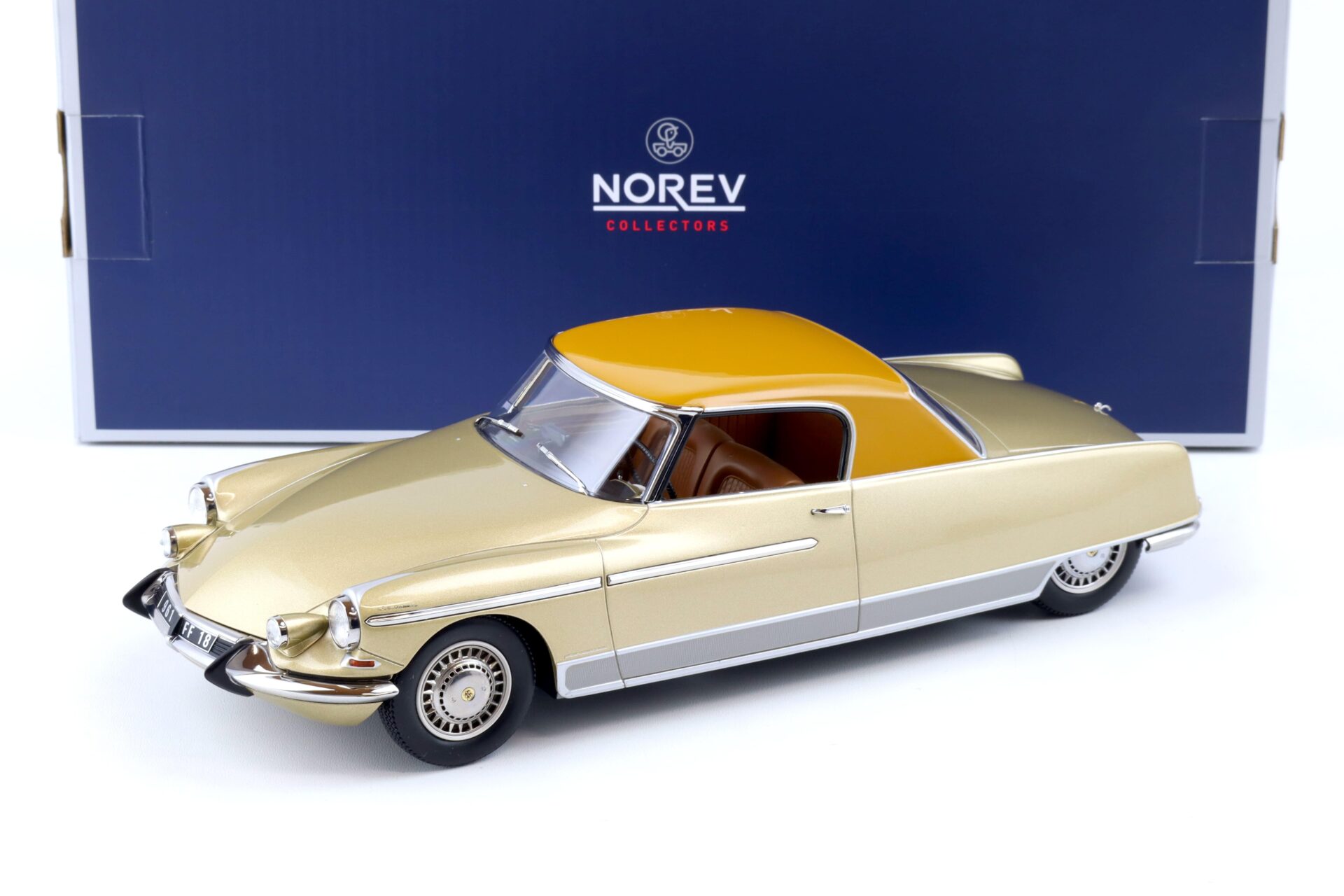 ID 85684 orig.jpg 1:18 Norev Citroen DS 19 Le Dandy 1964 beige metallic & brown 181741
