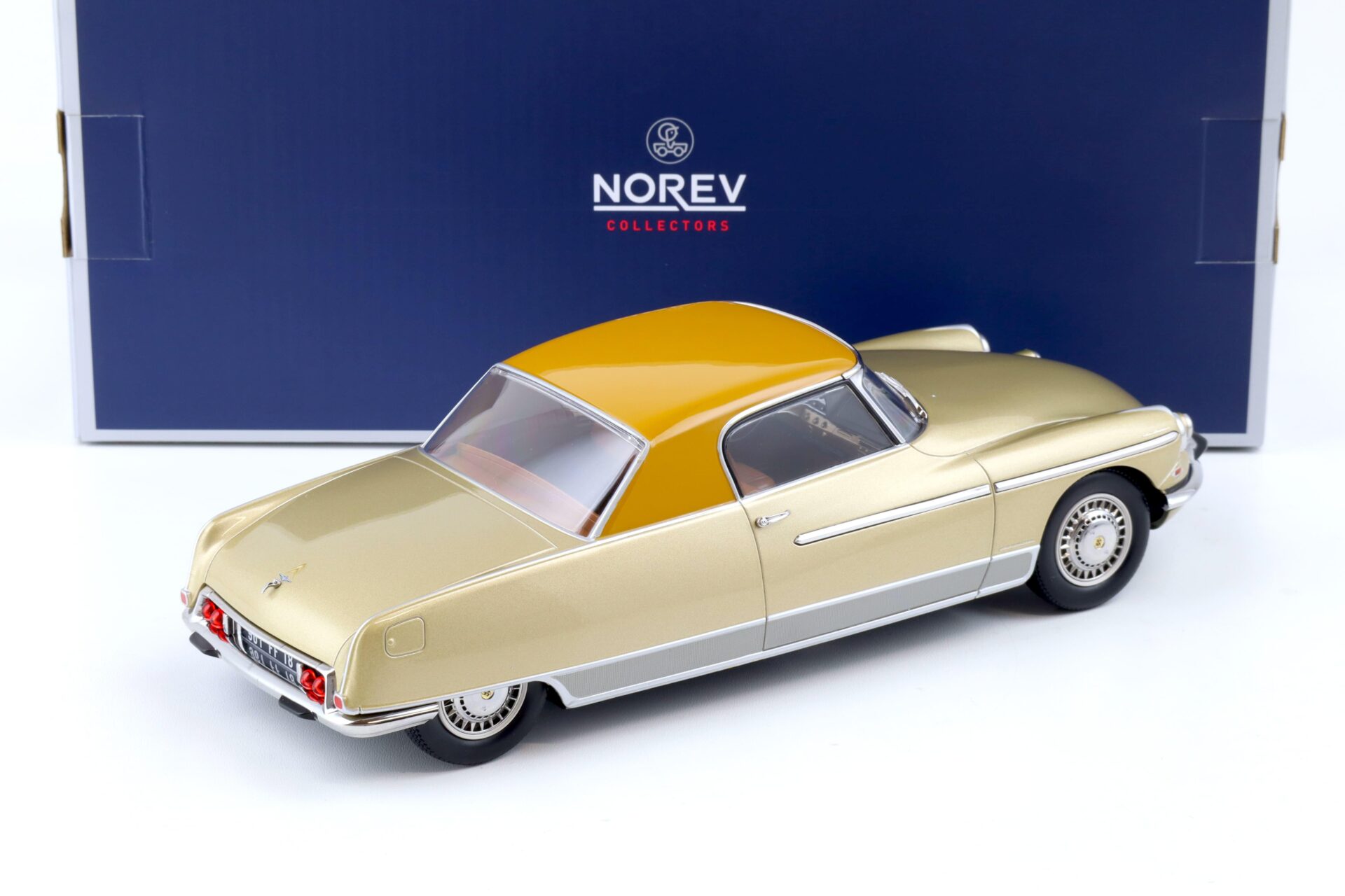 1:18 Norev Citroen DS 19 Le Dandy 1964 beige metallic & brown 181741