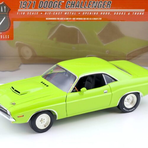 1:18 Highway61 Dodge Challenger Super Street 472 Hemi Coupe 1971 green