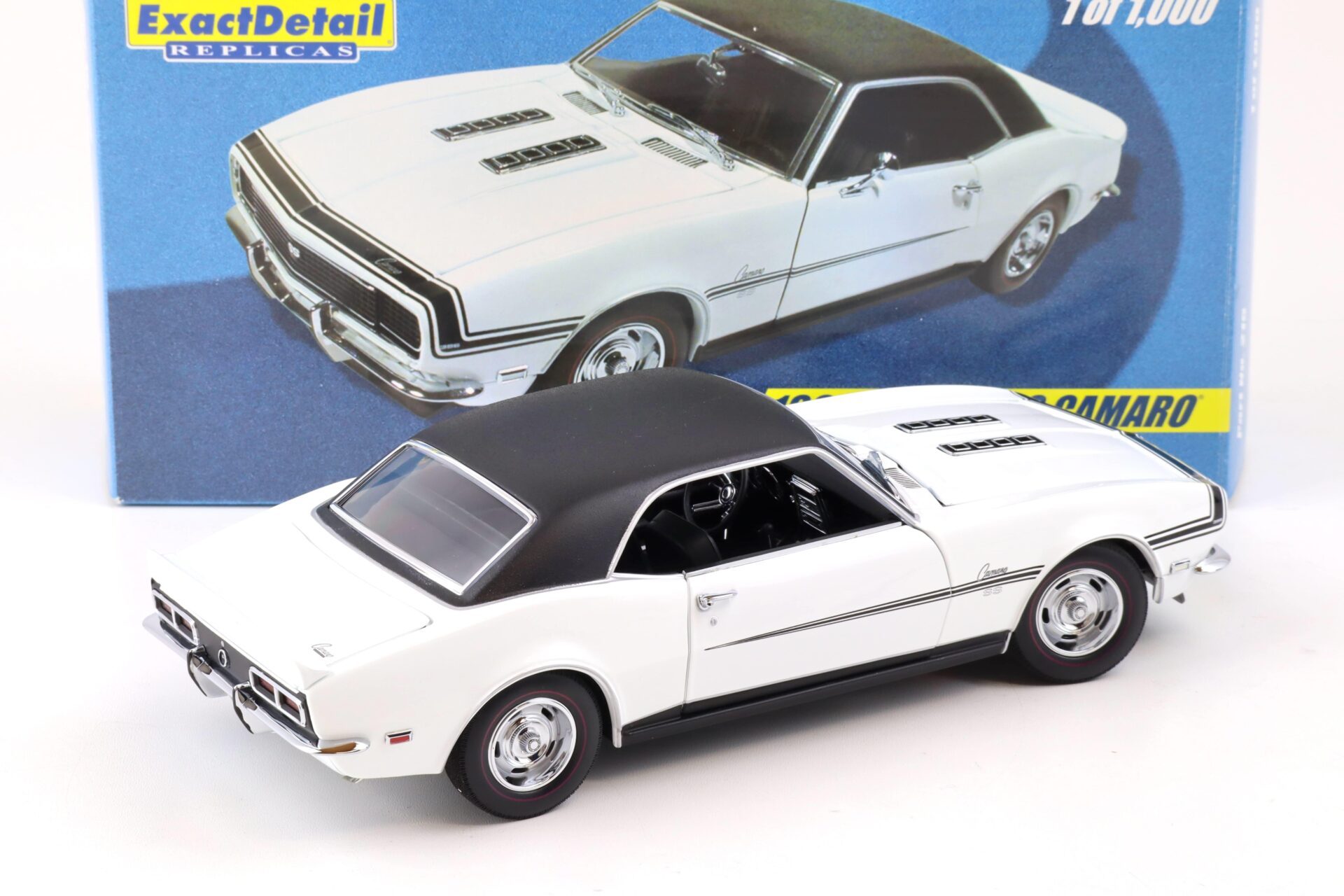1:18 Exact Detail 1968 Chevrolet Camaro RS/SS 396 Coupe white/ black vinyl roof WCC215