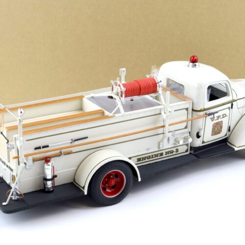 1:16/ 1:18 Highway61 Ford Pumper Firetruck 1941 white V.F.D.