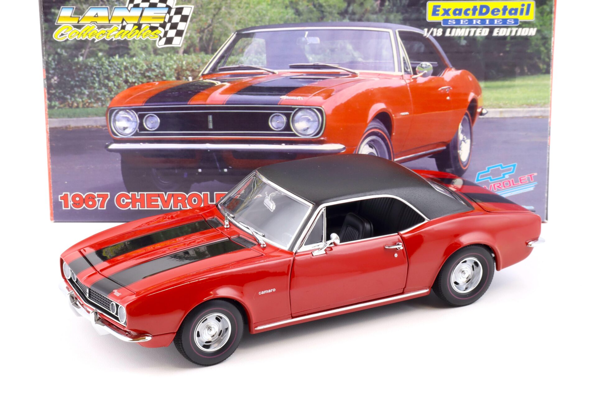 1:18 Exact Detail Chevrolet Camaro Z-28 Coupe 1967 red/ black vinyl roof