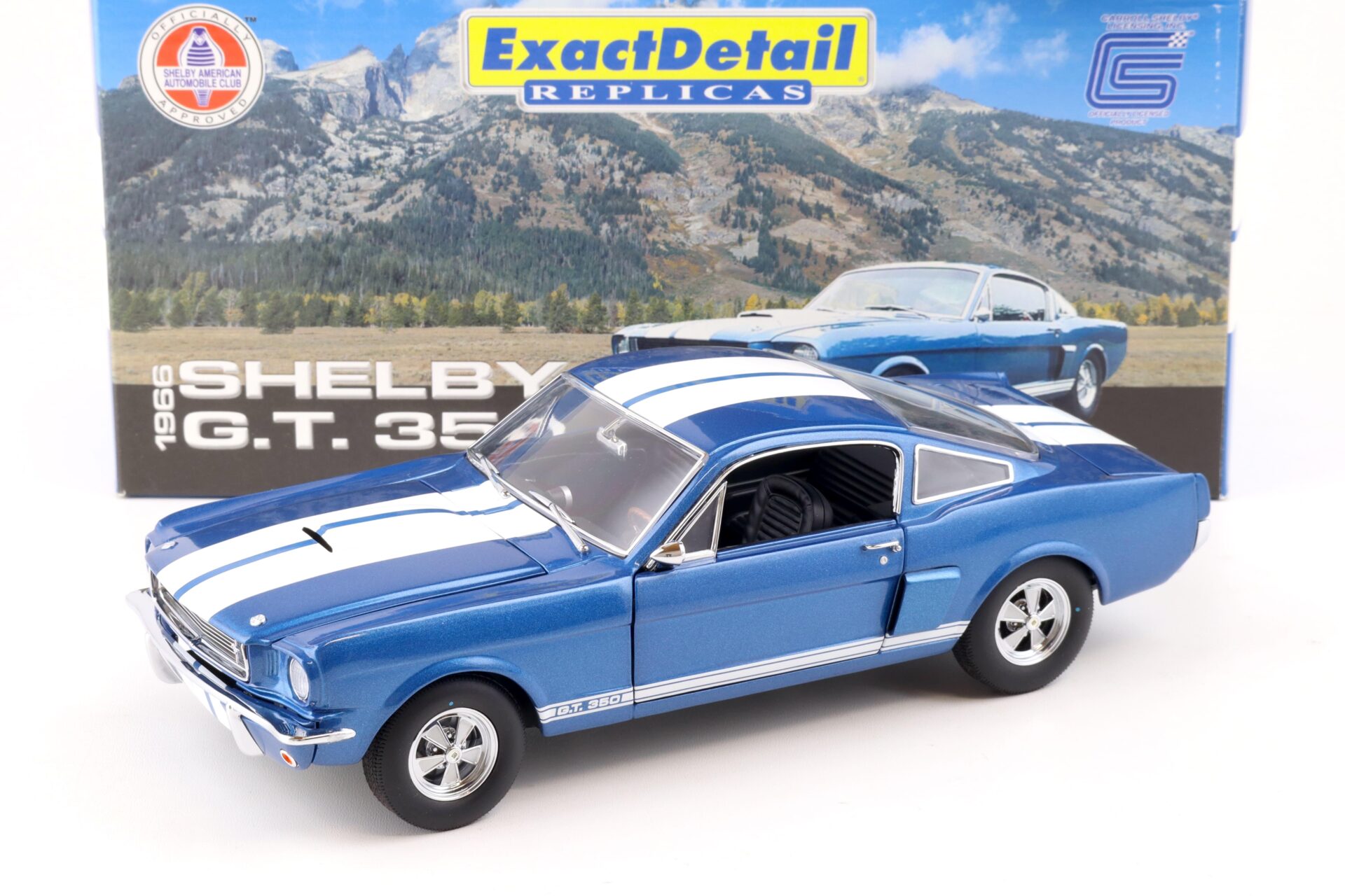 ID 86031 orig 1.jpg 1:18 Exact Detail Shelby GT 350 Coupe 1966 blue/ white stripes WCC116