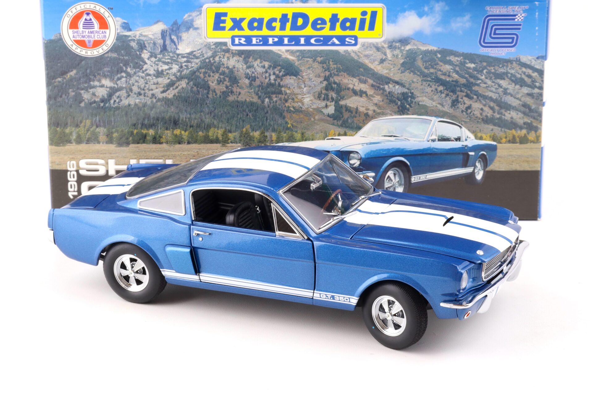 1:18 Exact Detail Shelby GT 350 Coupe 1966 blue/ white stripes WCC116