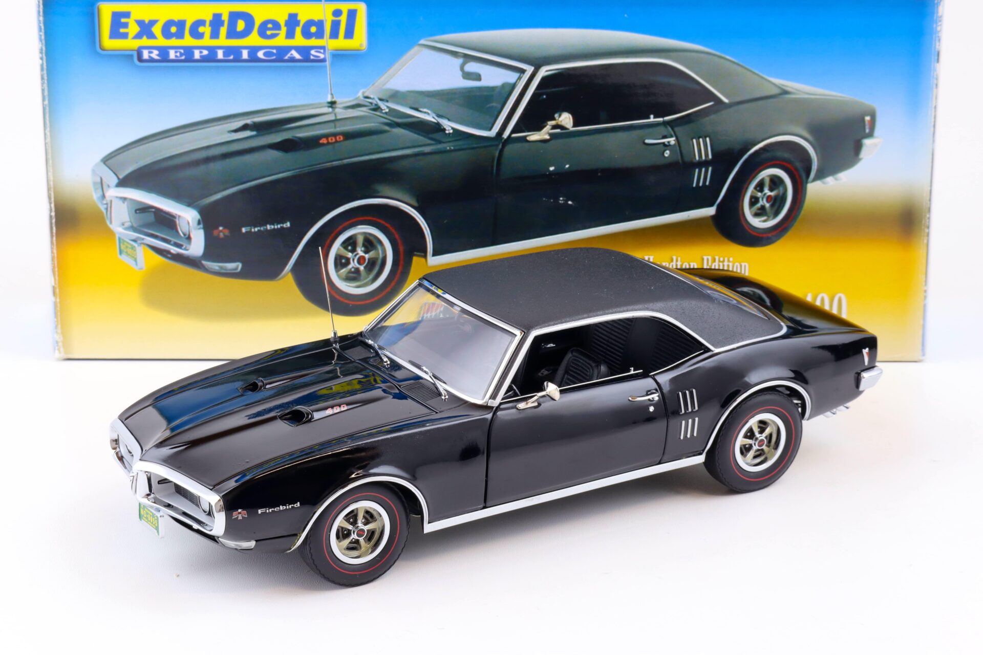 1:18 Exact Detail 1968 Pontiac Firebird 400 Hardtop Edition Coupe black WCC407