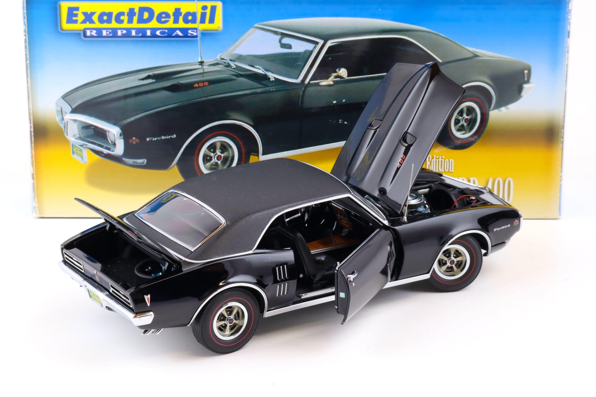 1:18 Exact Detail 1968 Pontiac Firebird 400 Hardtop Edition Coupe black WCC407