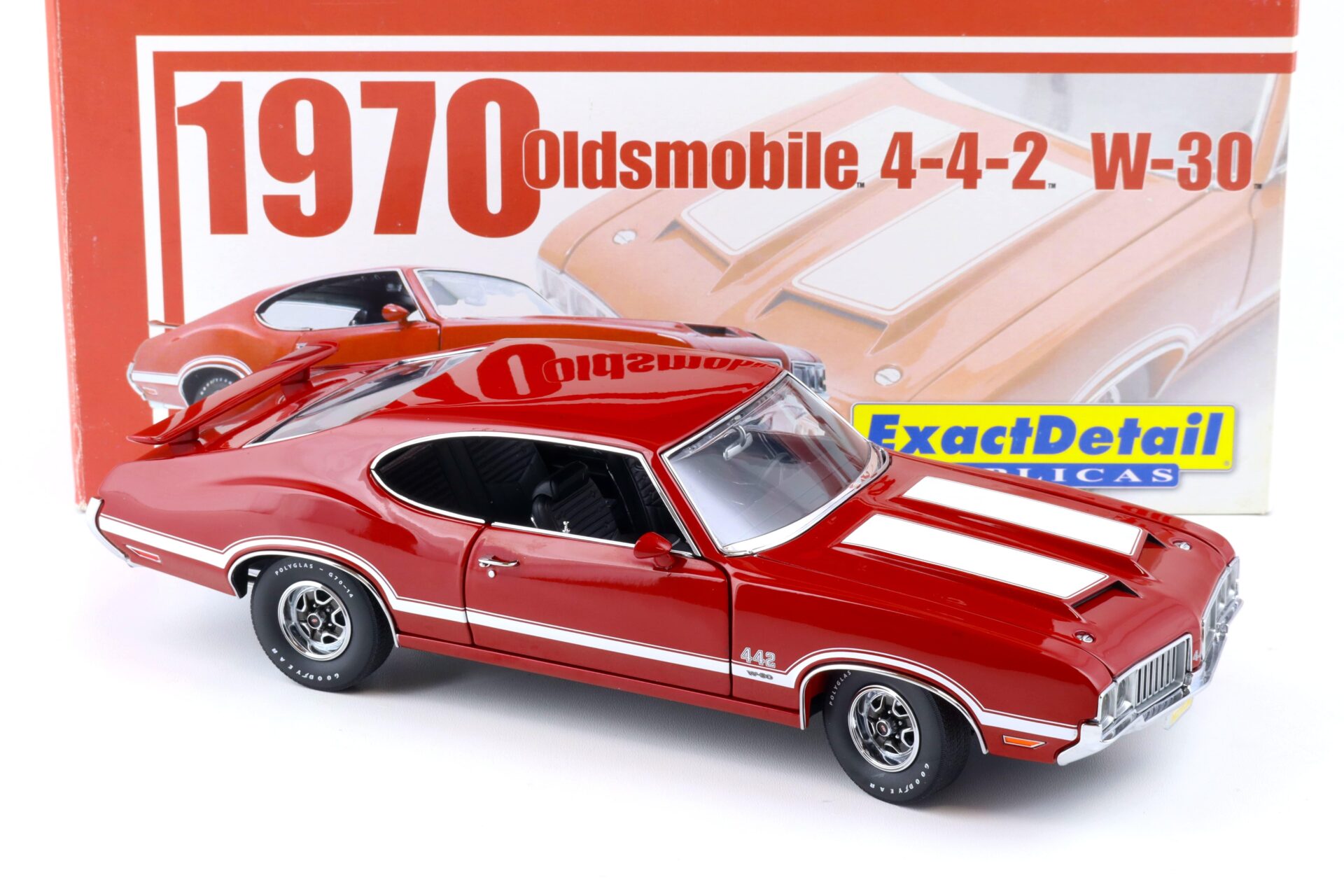 1:18 Exact Detail 1970 Oldsmobile 442 W-30 Coupe red/ white WCC309W