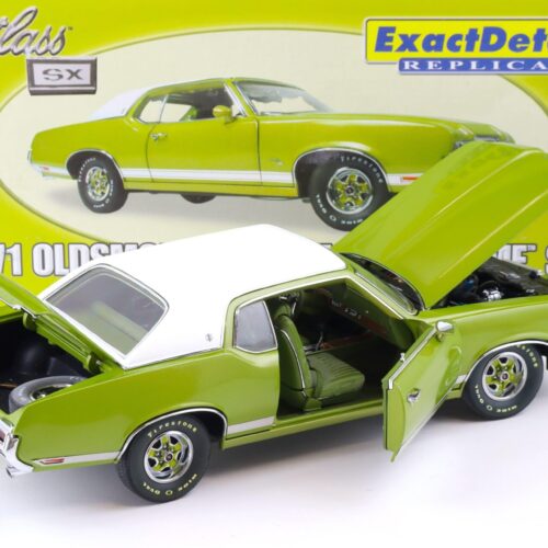 1:18 Exact Detail 1971 Oldsmobile Cutlass Supreme SX Coupe green/ white WCC304