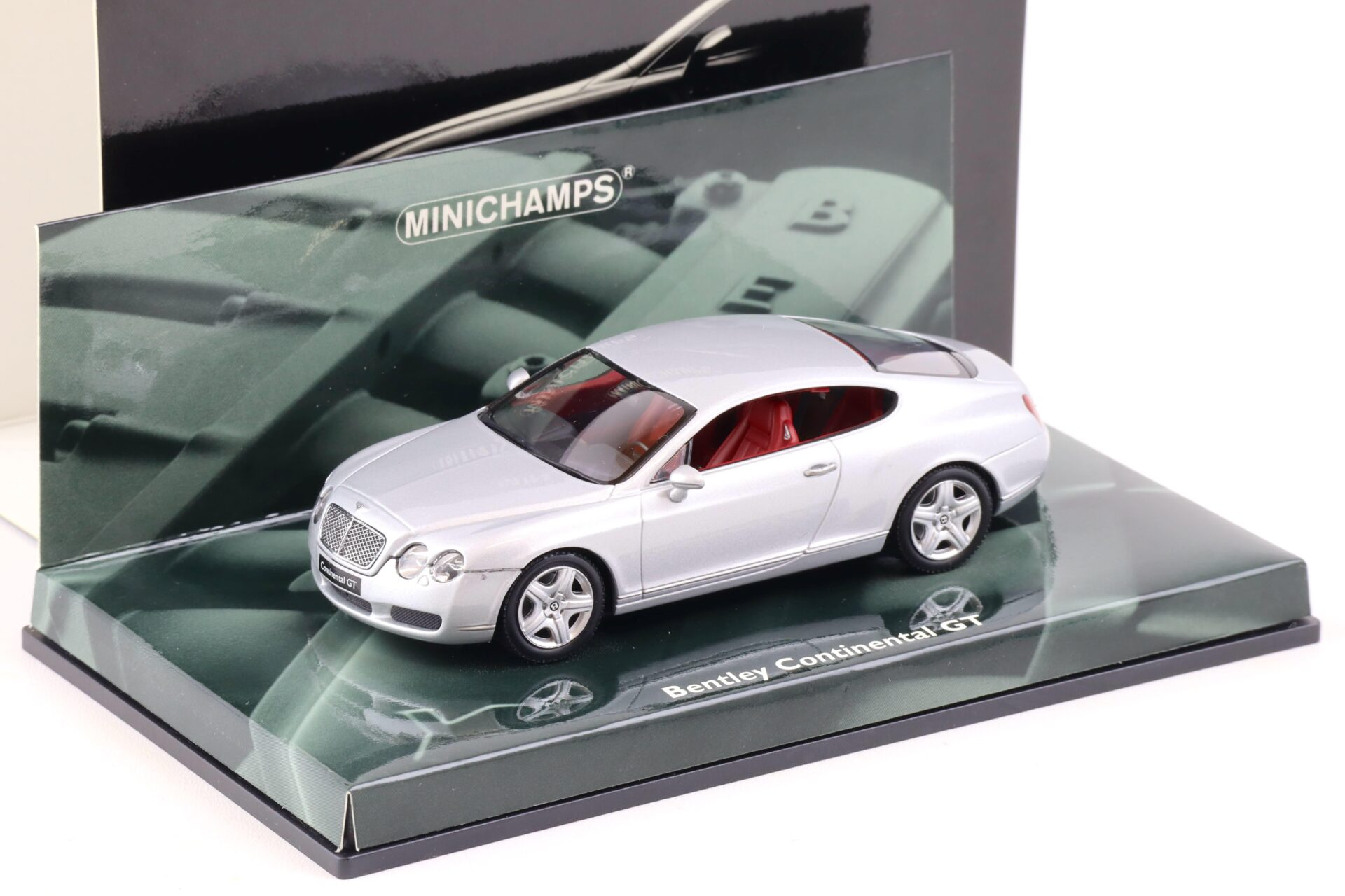 1:43 Minichamps Bentley Continental GT Coupe 2006 silver