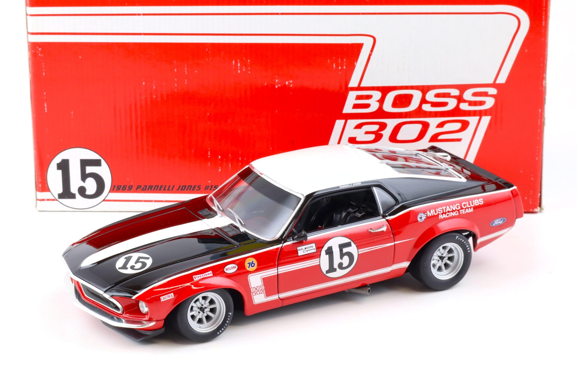 1:18 Welly 1969 Ford Mustang Boss 302 Trans Am Mustang #15 Parnelli Jones