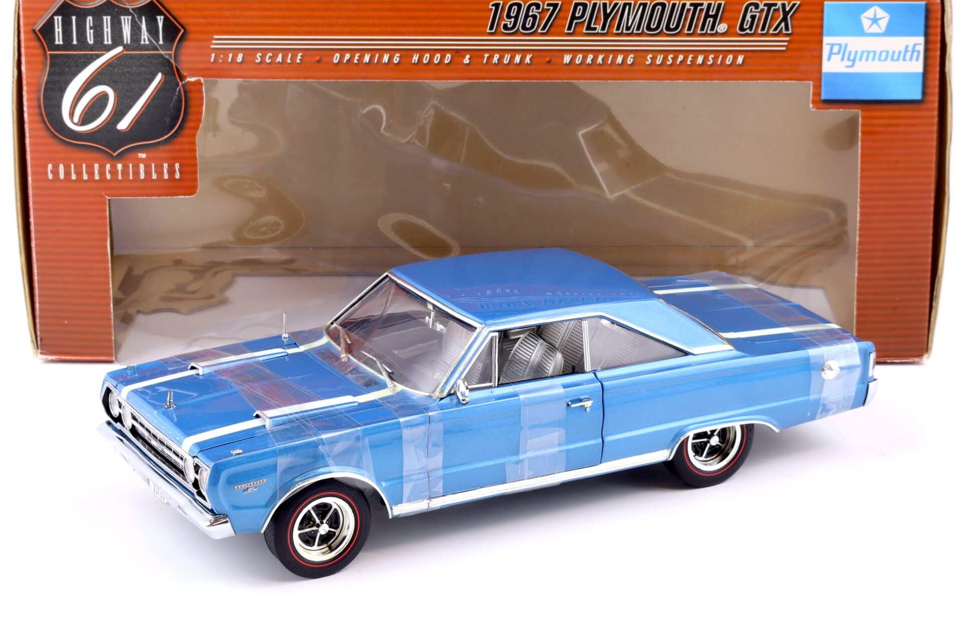 1:18 Highway61 Plymouth GTX 1967 blue metallic/ white stripes 50051