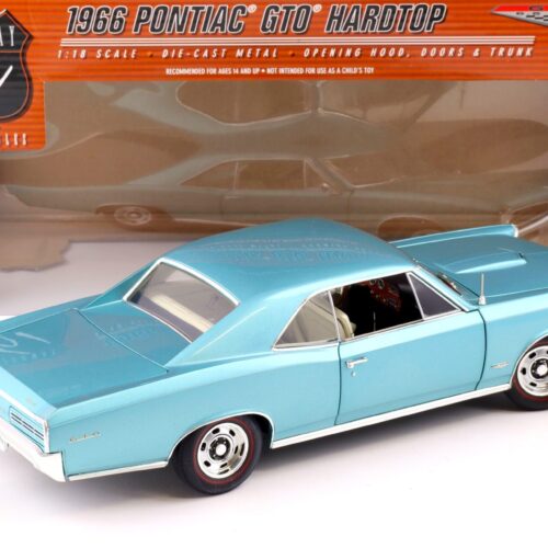 1:18 Highway61 Pontiac GTO Hardtop Coupe 1966 petrol blue metallic 50584