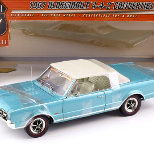 1:18 Highway61 Oldsmobile 442 Convertible 1967 with Top blue metallic 50112
