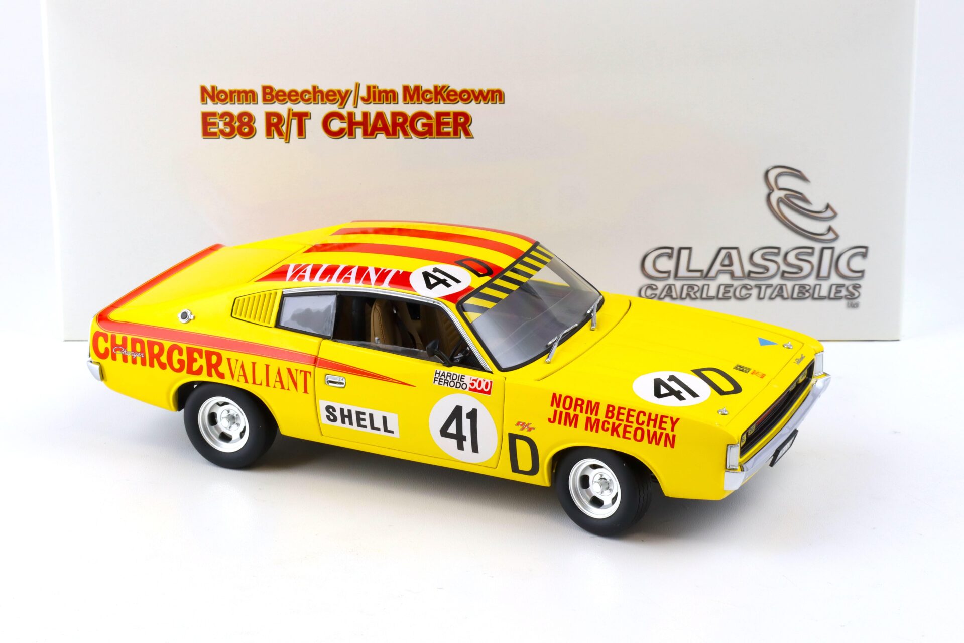 1:18 Classic Carlectables Chrysler E38 R/T Charger 1971 Bathurst Works Entry Beechey #41