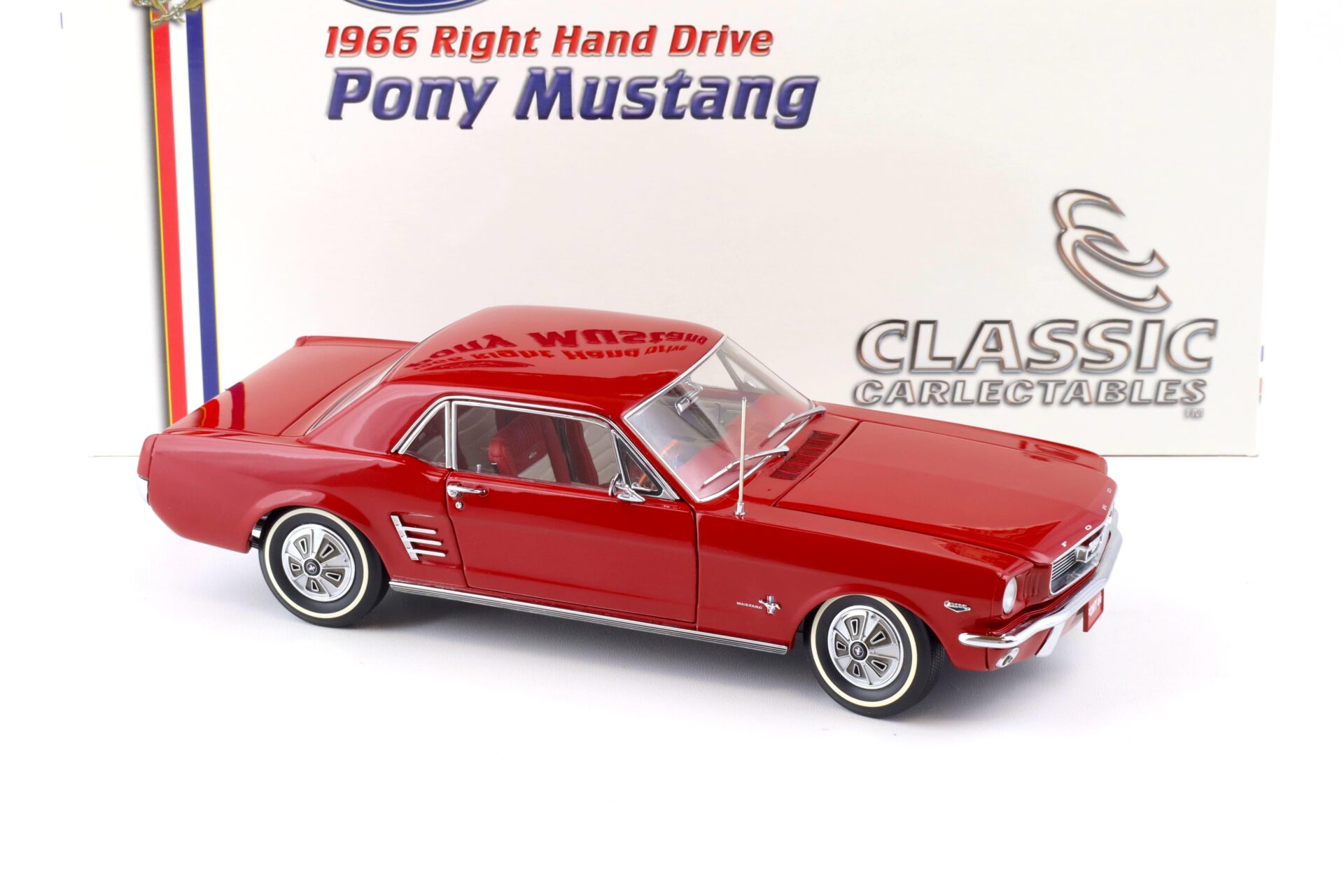 1:18 Classic Carlectables 1966 Ford Mustang Pony RHD Coupe red 18078
