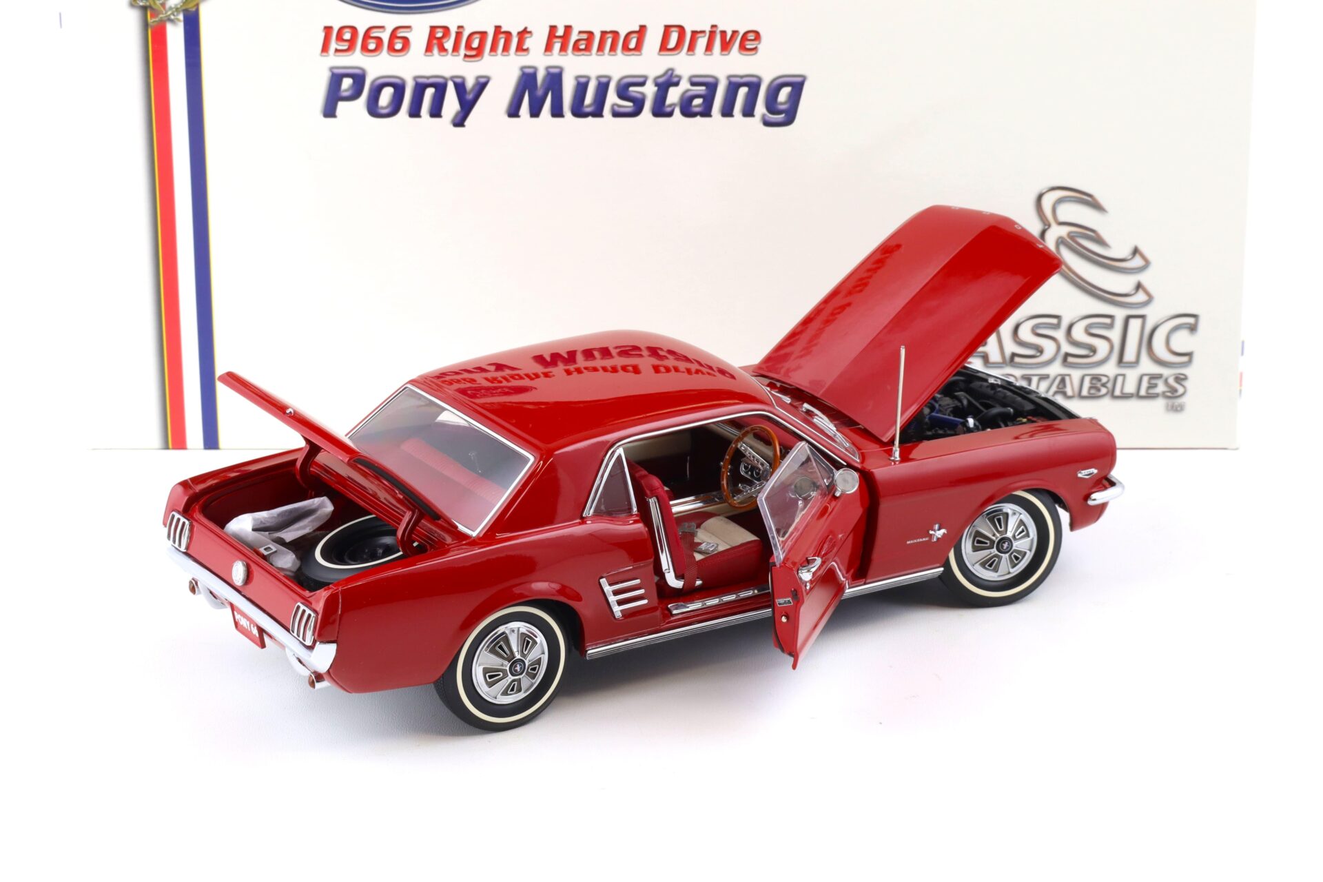1:18 Classic Carlectables 1966 Ford Mustang Pony RHD Coupe red 18078