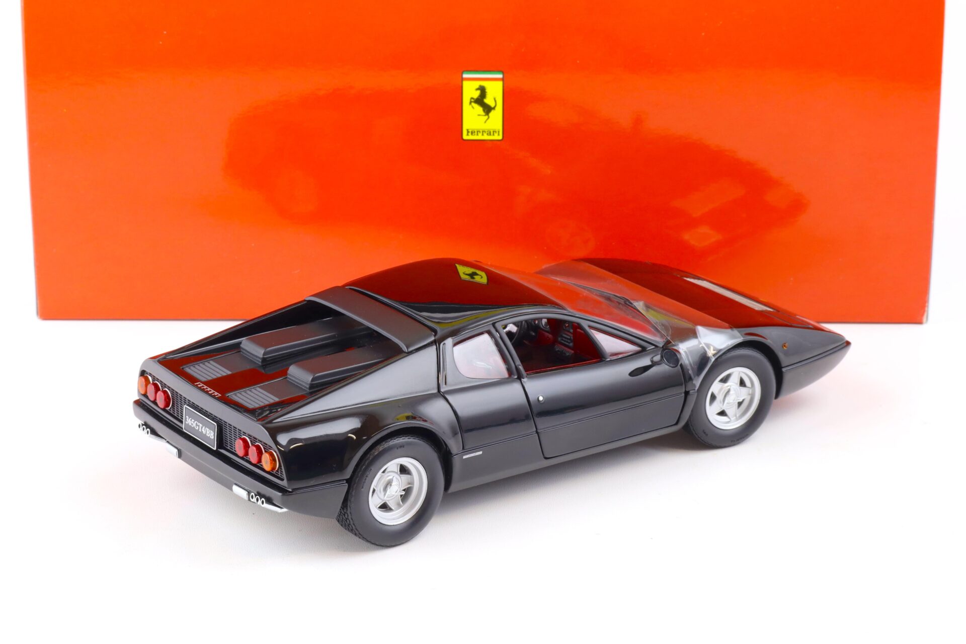 1:18 Kyosho Ferrari 365 GT4/BB Coupe 1973 black 08173K