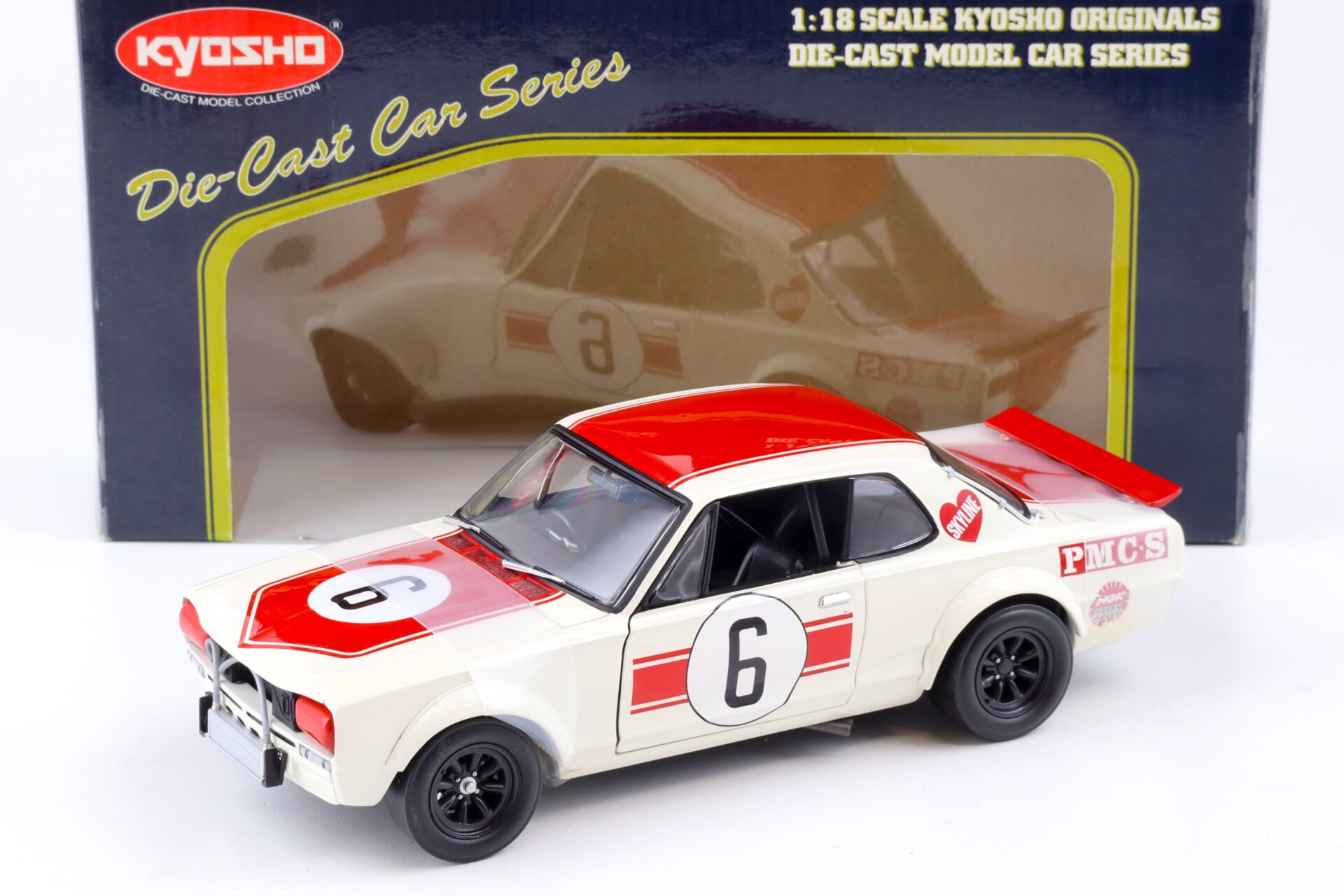1:18 Kyosho Nissan Skyline 2000 GT-R (KPGC10) Racing #6 white/red 08122R