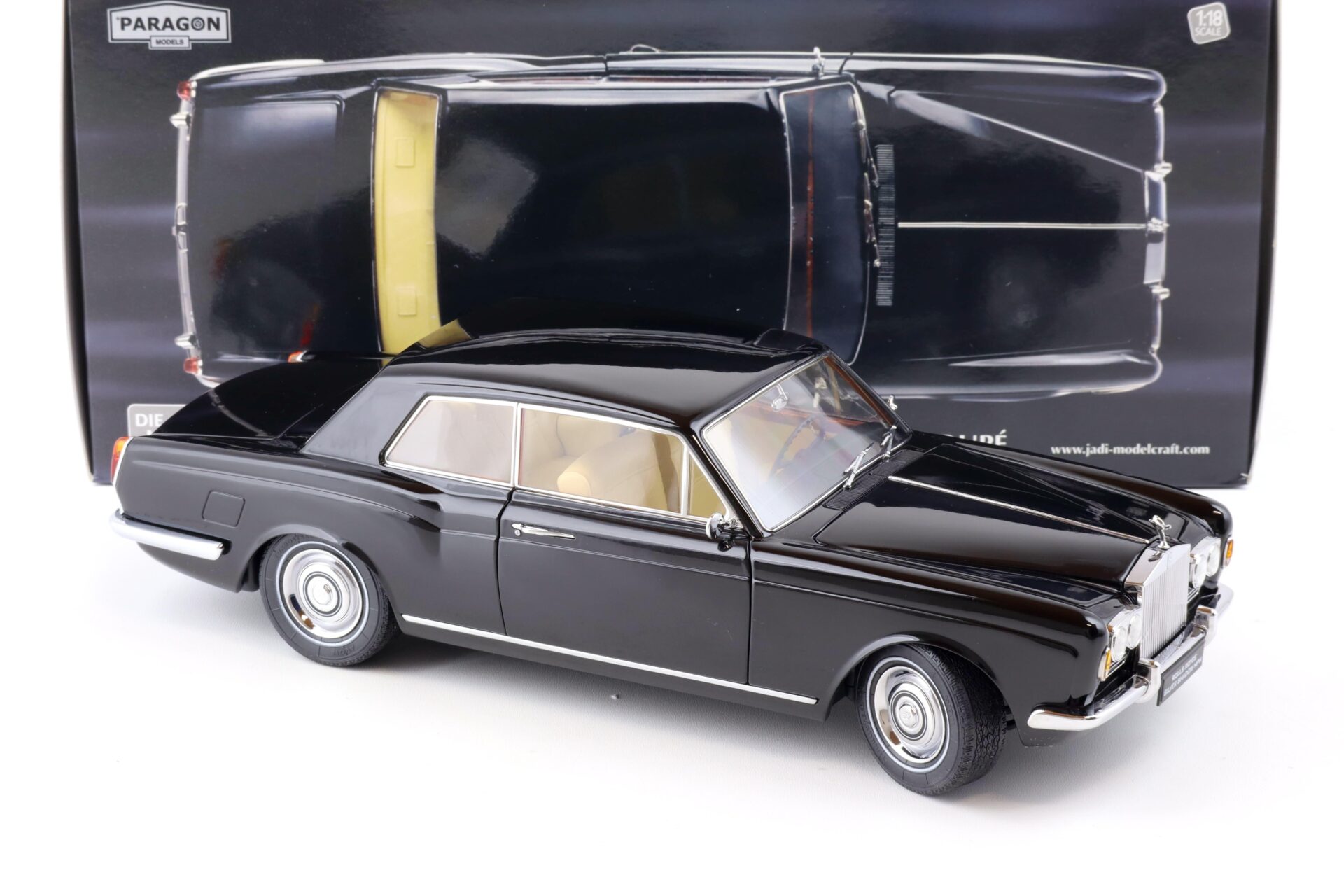 1:18 Paragon Rolls Royce Silver Shadow MPW 2-door Coupe black PA-98202