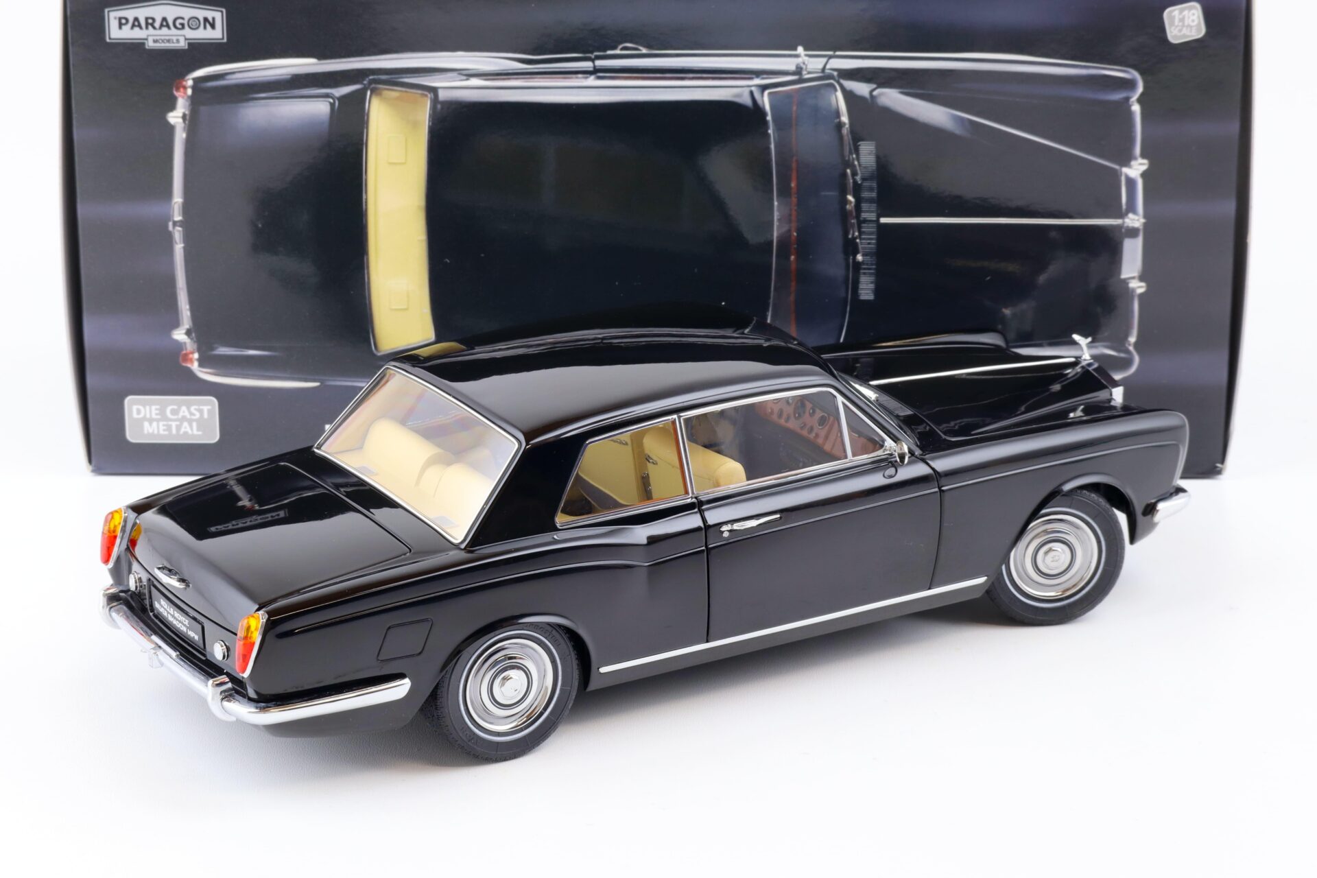 1:18 Paragon Rolls Royce Silver Shadow MPW 2-door Coupe black PA-98202