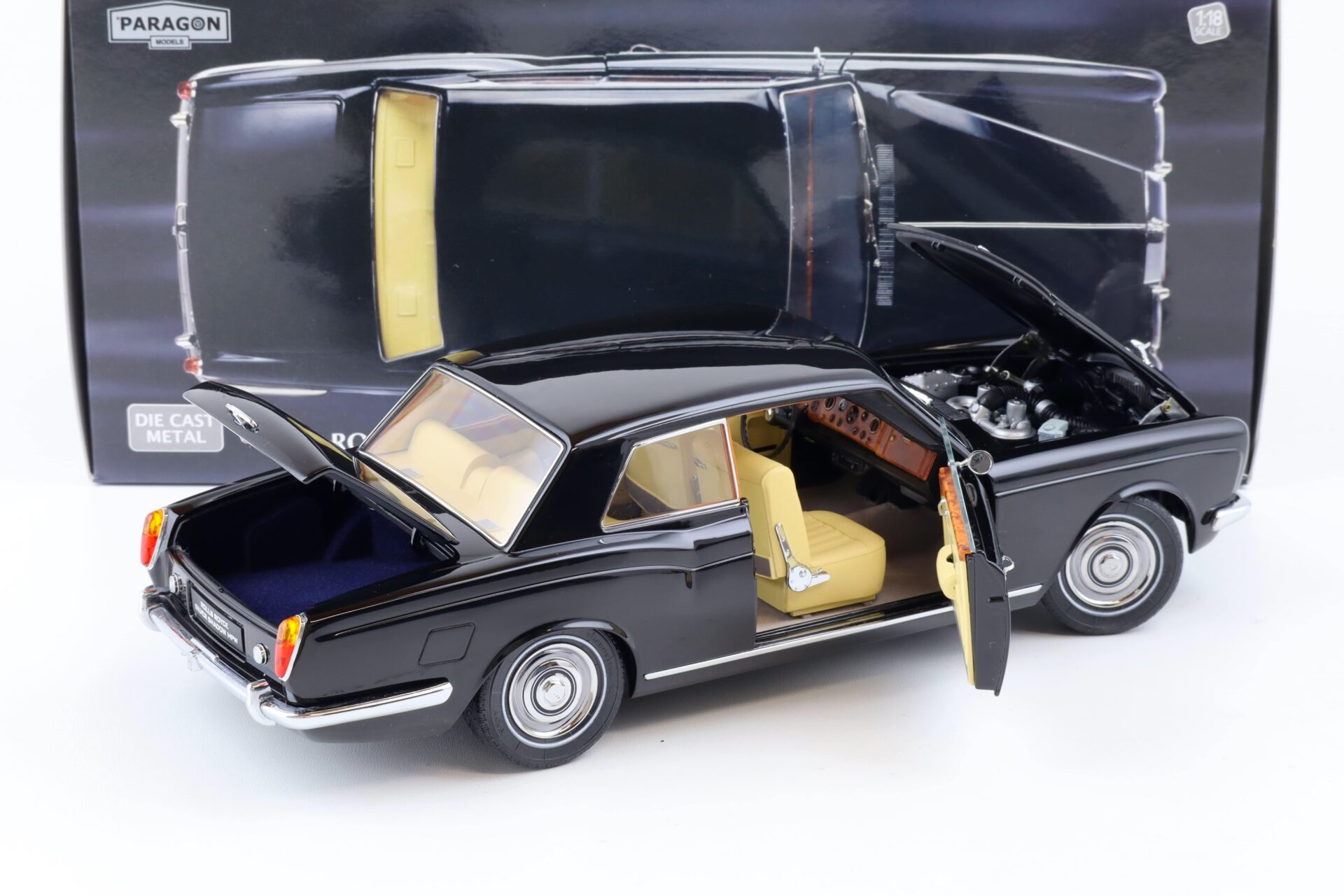 1:18 Paragon Rolls Royce Silver Shadow MPW 2-door Coupe black PA-98202