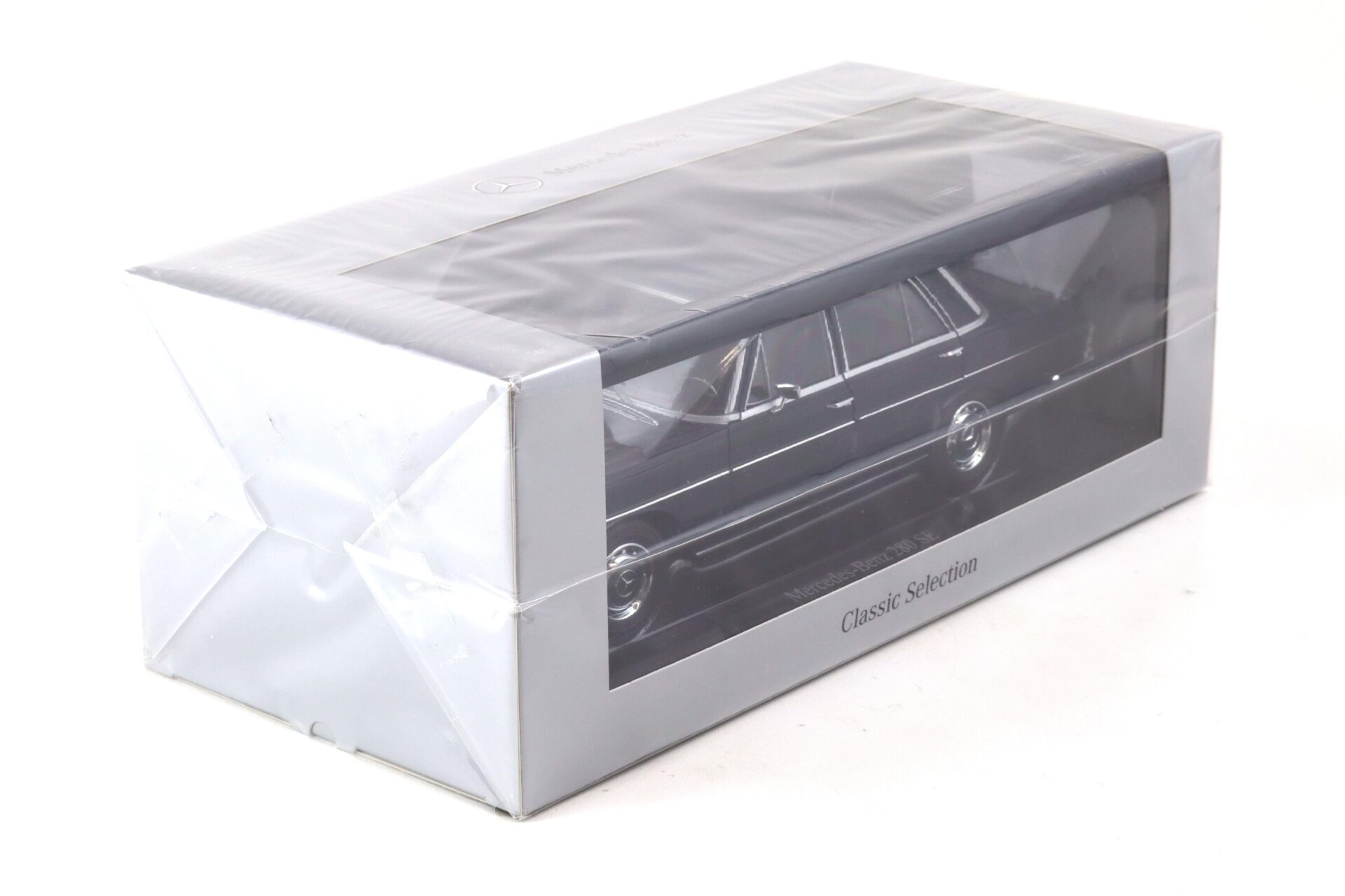 1:18 Norev Mercedes 280 SE W108 Limousine Midnight blue DEALER VERSION