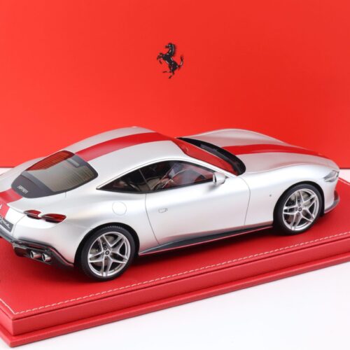 1:18 BBR Ferrari Roma 30th Anniversary matte Sanu silver with Showcase - Limited 180 pcs.
