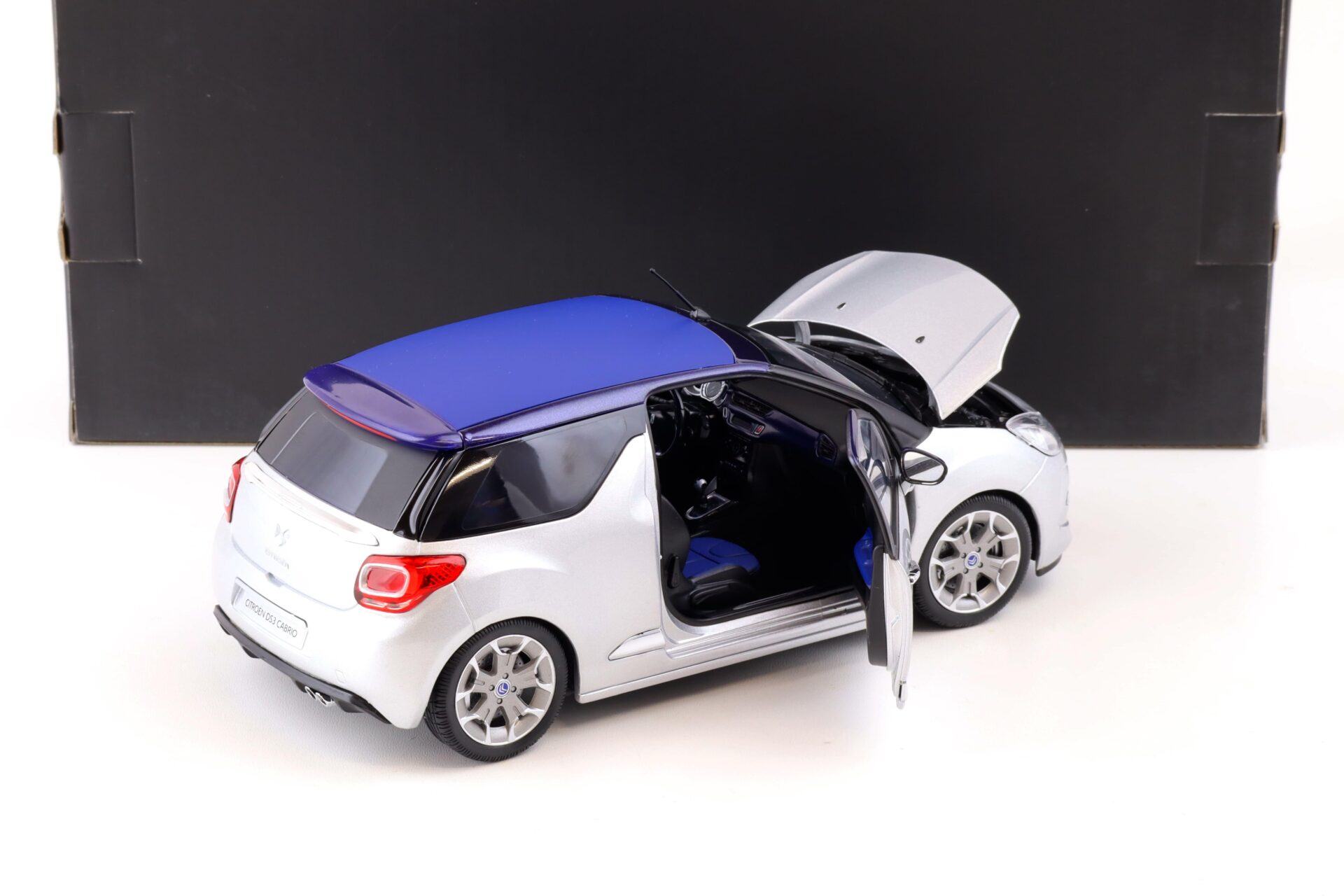 1:18 Norev Citroen DS3 Cabrio 2013 silver-grey/ blue 181548