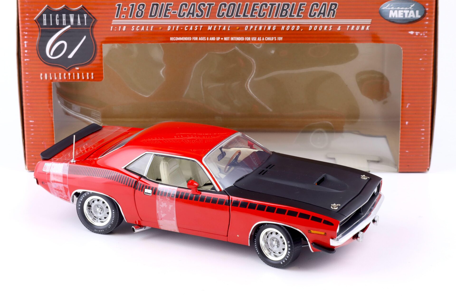 1:18 Highway61 Plymouth Cuda AAR Coupe 1970 red/ white interior 50468SC