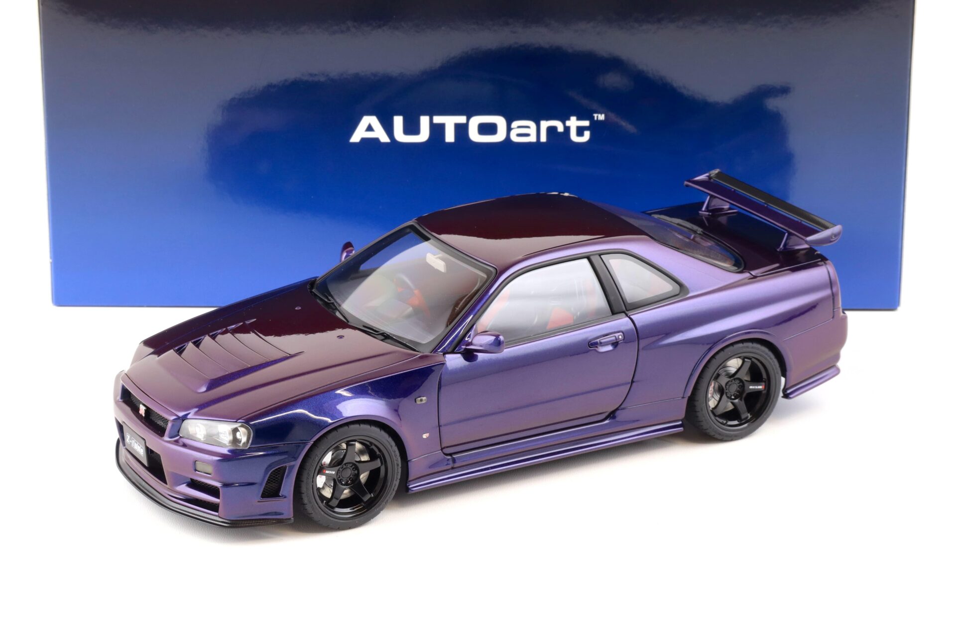 1:18 AUTOart Nissan Skyline GT-R (R34) Z-Tune 2005 Midnight purple III 77464