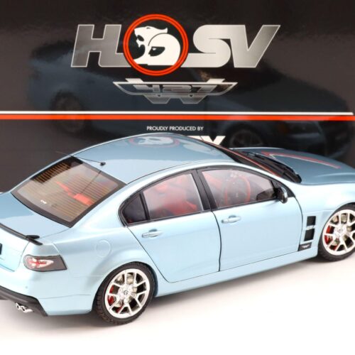 1:18 APEX Holden HSV Commodore W427 Panorama silver Sydney Motorshow Car