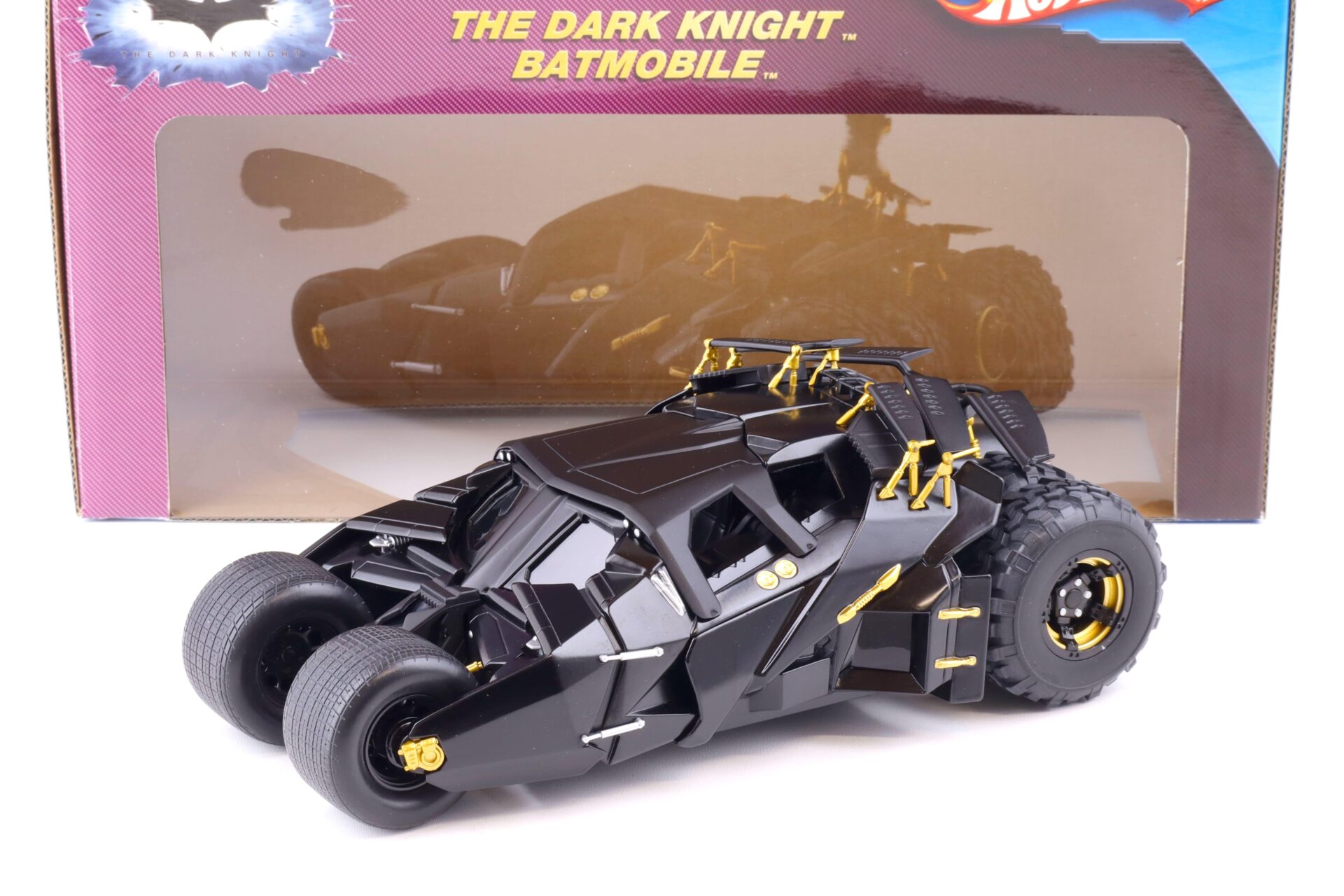 1:18 Hot Wheels BATMAN The Dark Knight Trilogy Batmobile Tumbler black N2480