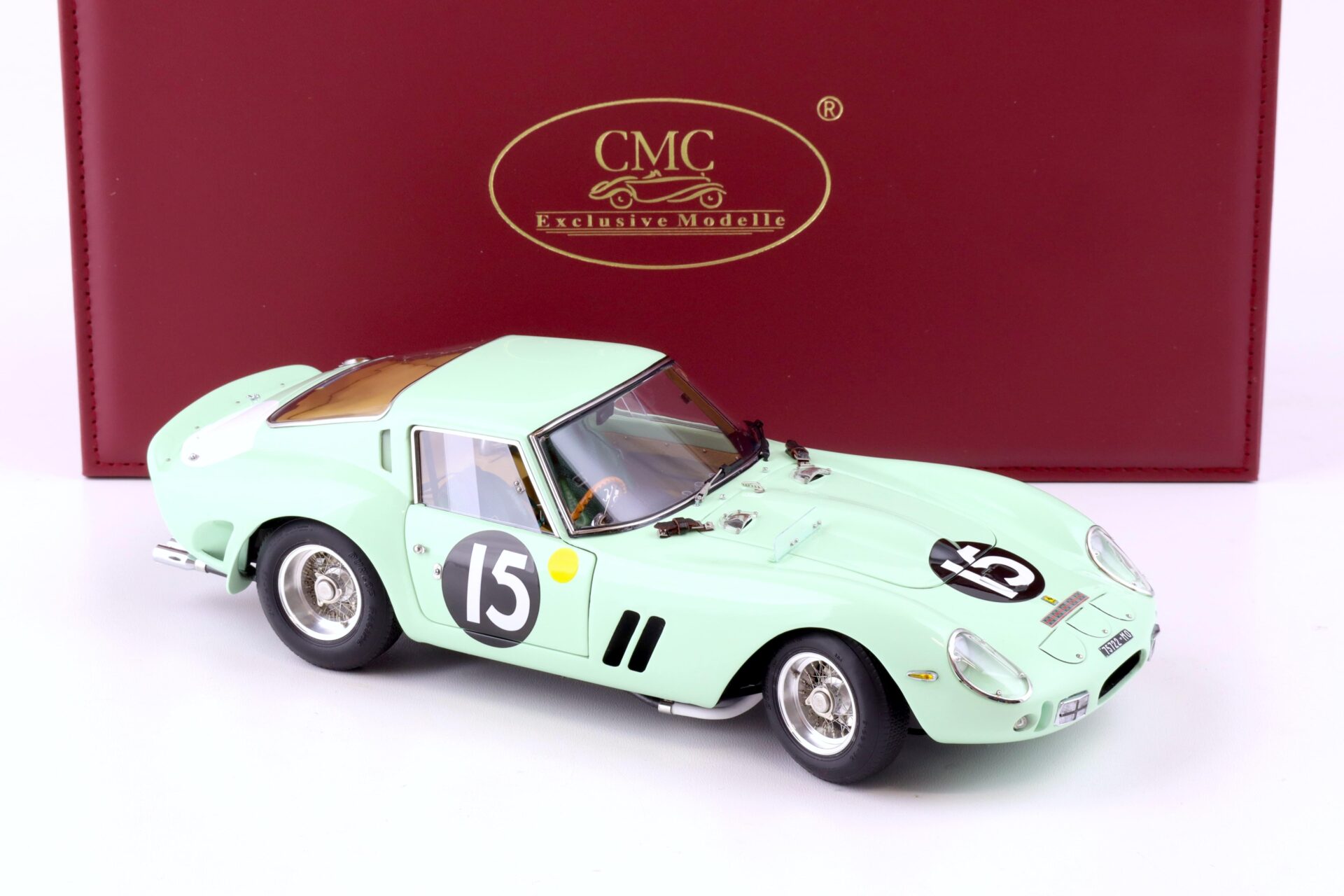 1:18 CMC Ferrari 250 GTO RHD Goodwood 1962 #15 Stirling Moss green M-247