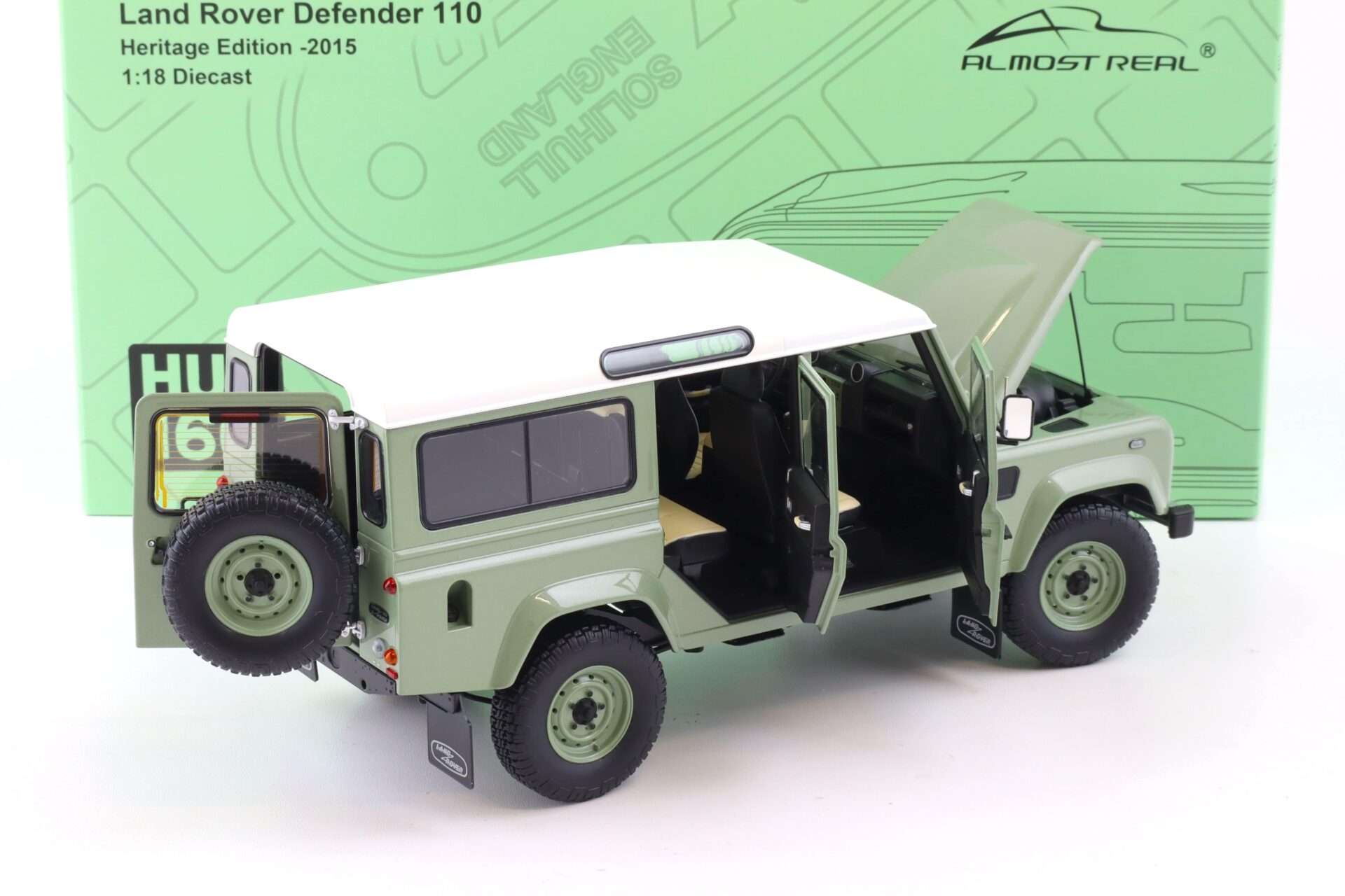 1:18 Almost Real Land Rover Defender 110 Heritage Edition 2015 green 810307