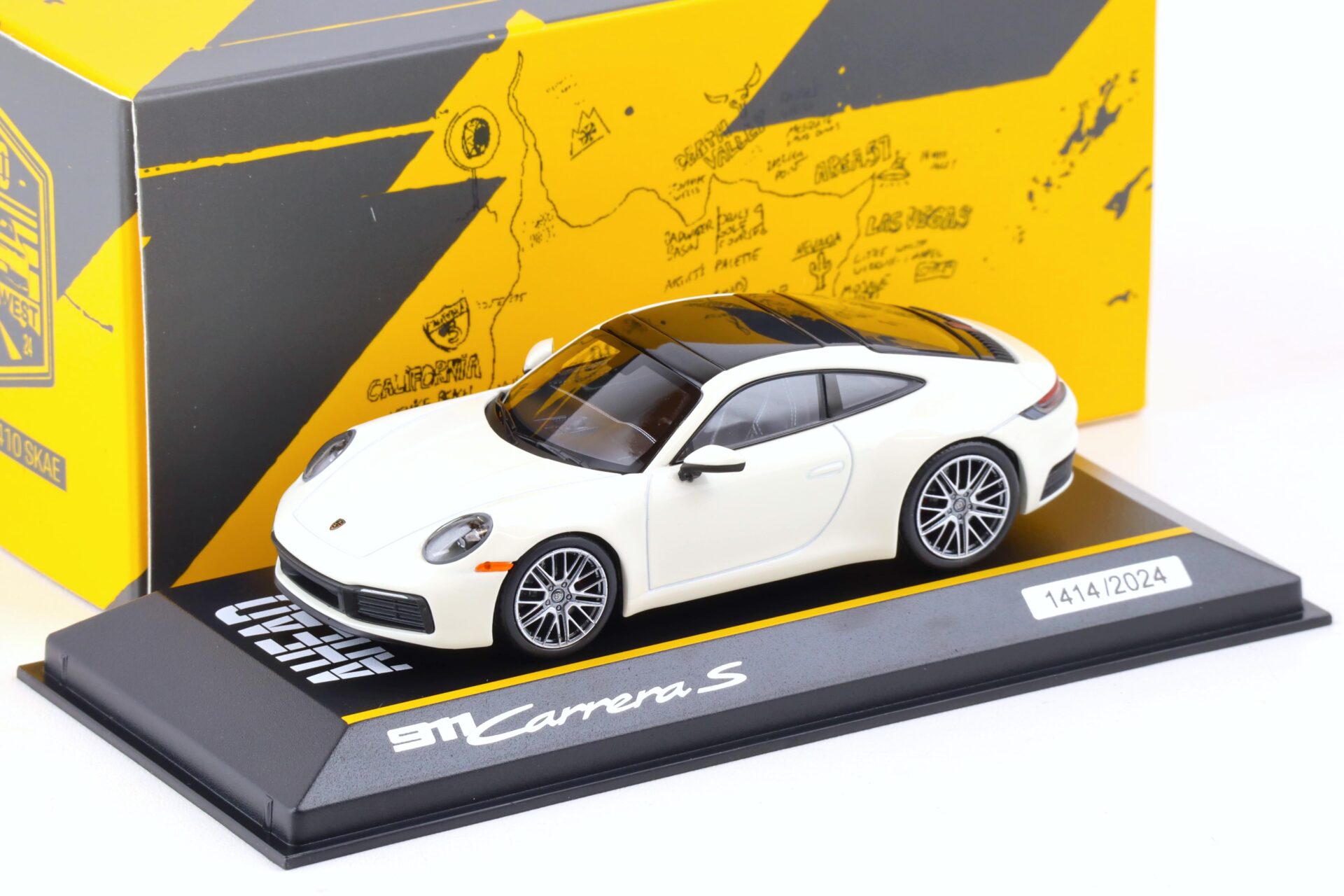 1:43 Minichamps Porsche 911 (992) Carrera S Coupe AHEAD white WAP DEALER