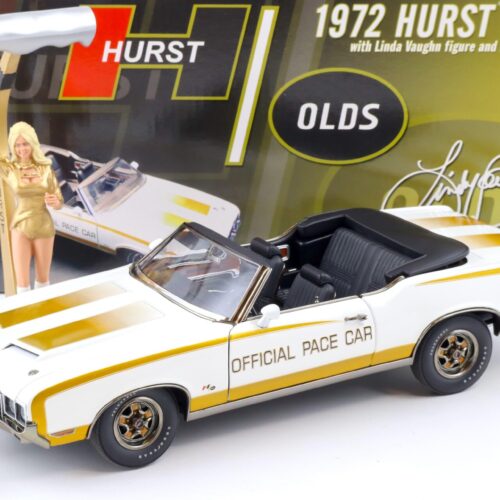 1:18 ACME 1972 HURST Oldsmobile 442 Convertible Pace Car with Lida Vaughn Figure