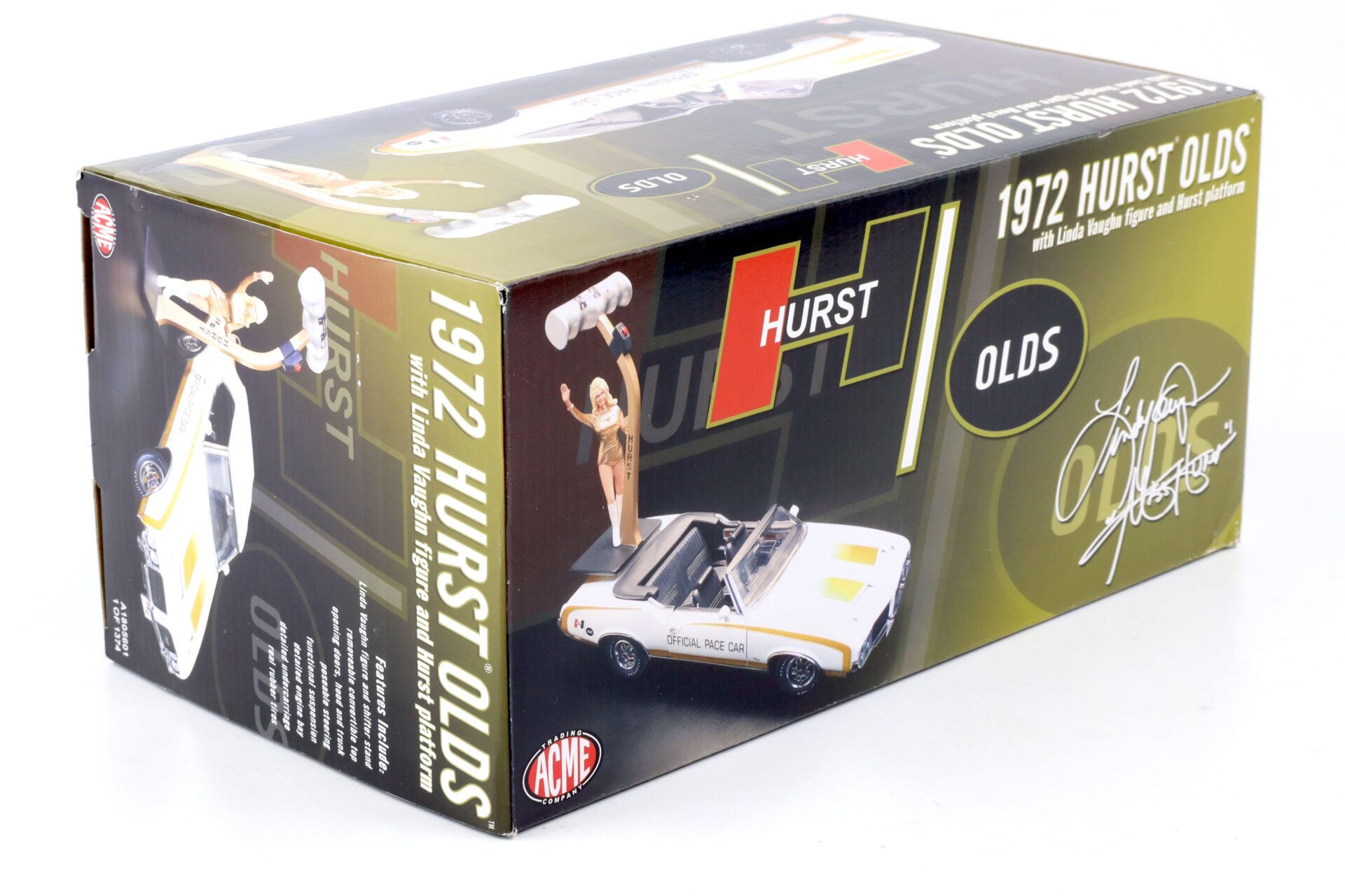 1:18 ACME 1972 HURST Oldsmobile 442 Convertible Pace Car with Lida Vaughn Figure