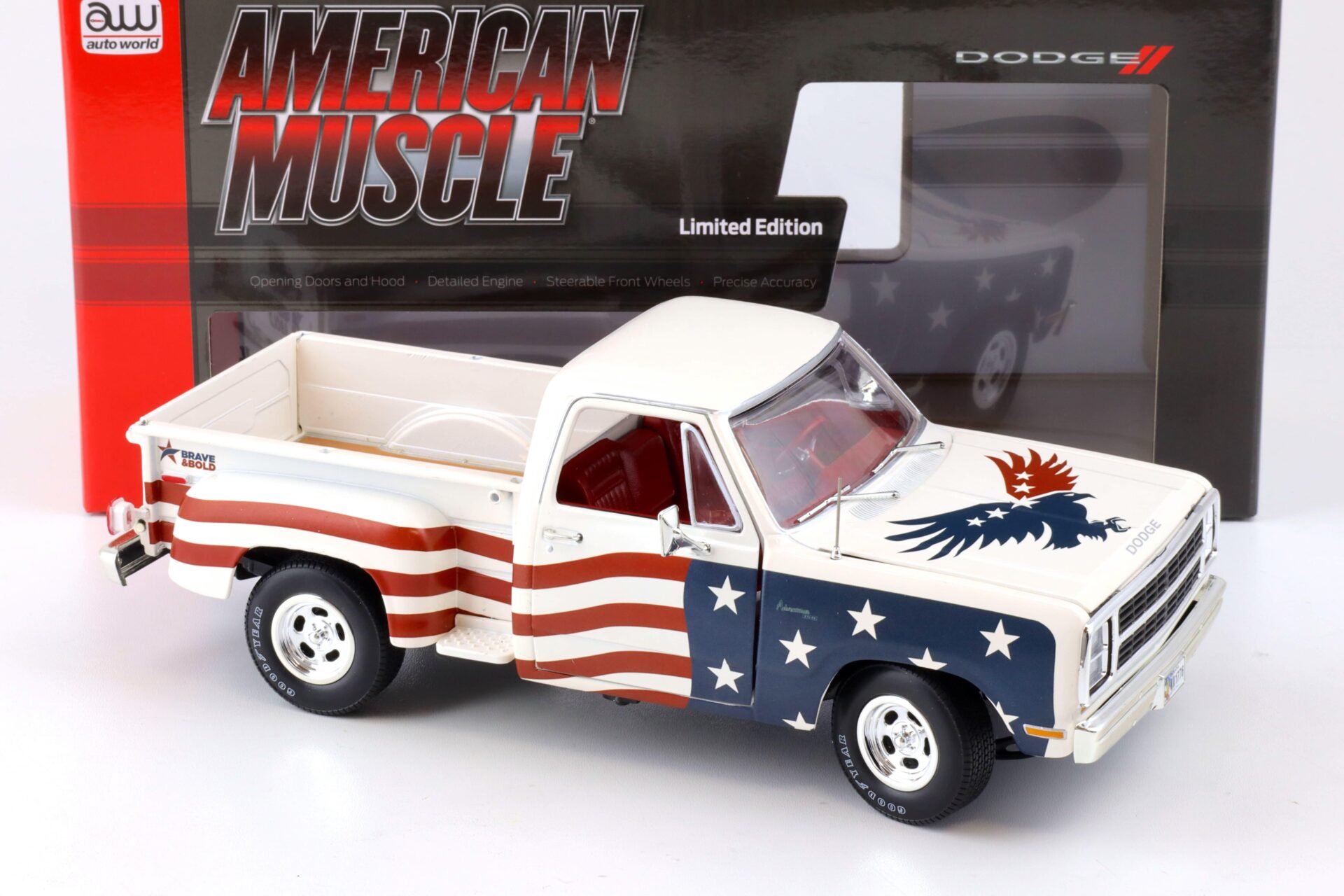 1:18 Auto World 1980 Dodge Stepside D150 Adventurer Patriotic Pickup America